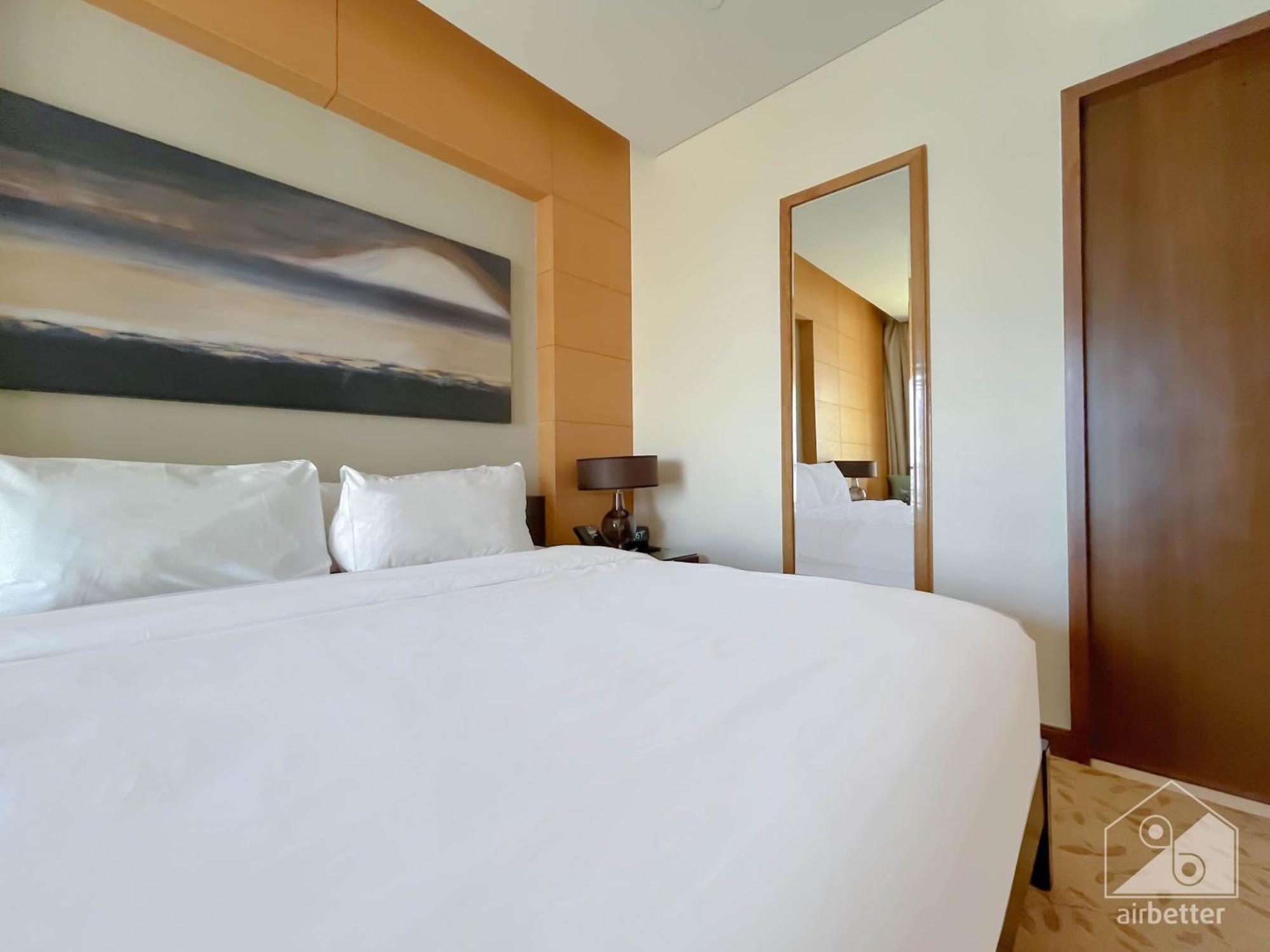 Mall Downtown Luxury With Balcony & View *