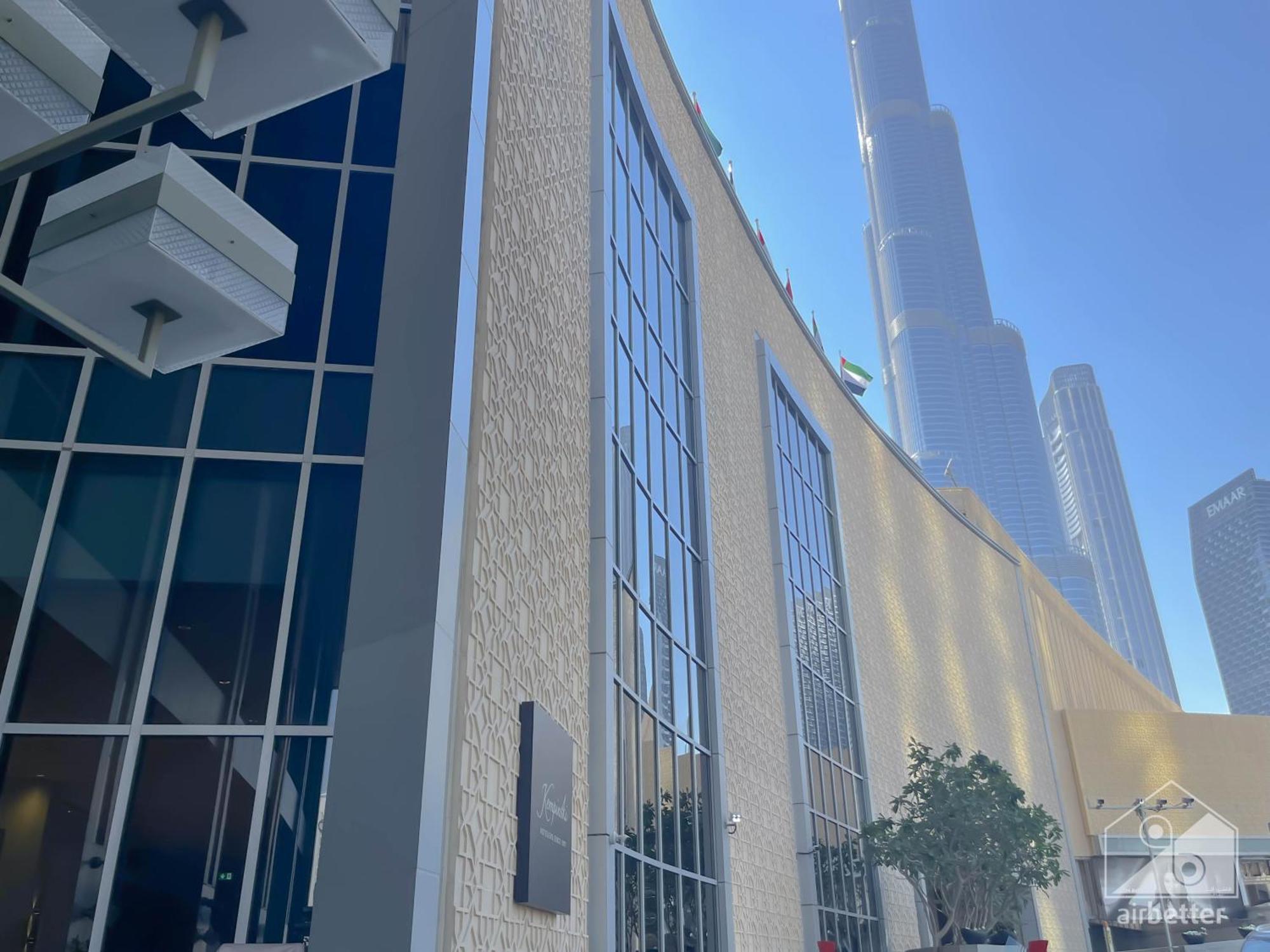 Apartment Mall Downtown Luxury With Balcony & View *
