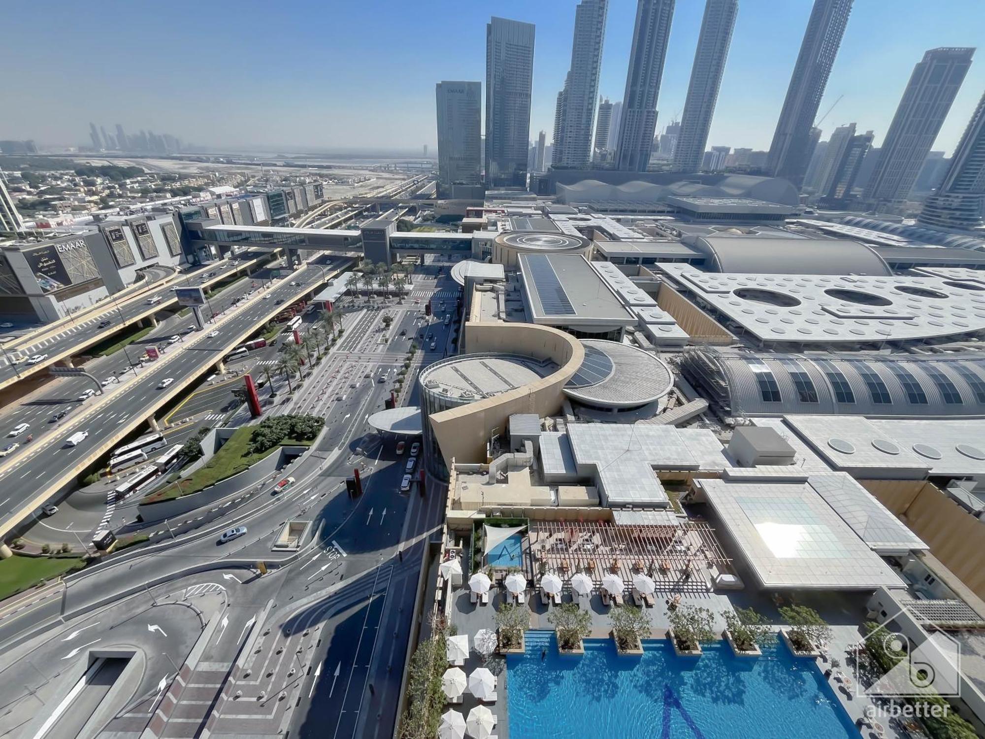 Mall Downtown Luxury With Balcony & View * Dubai
