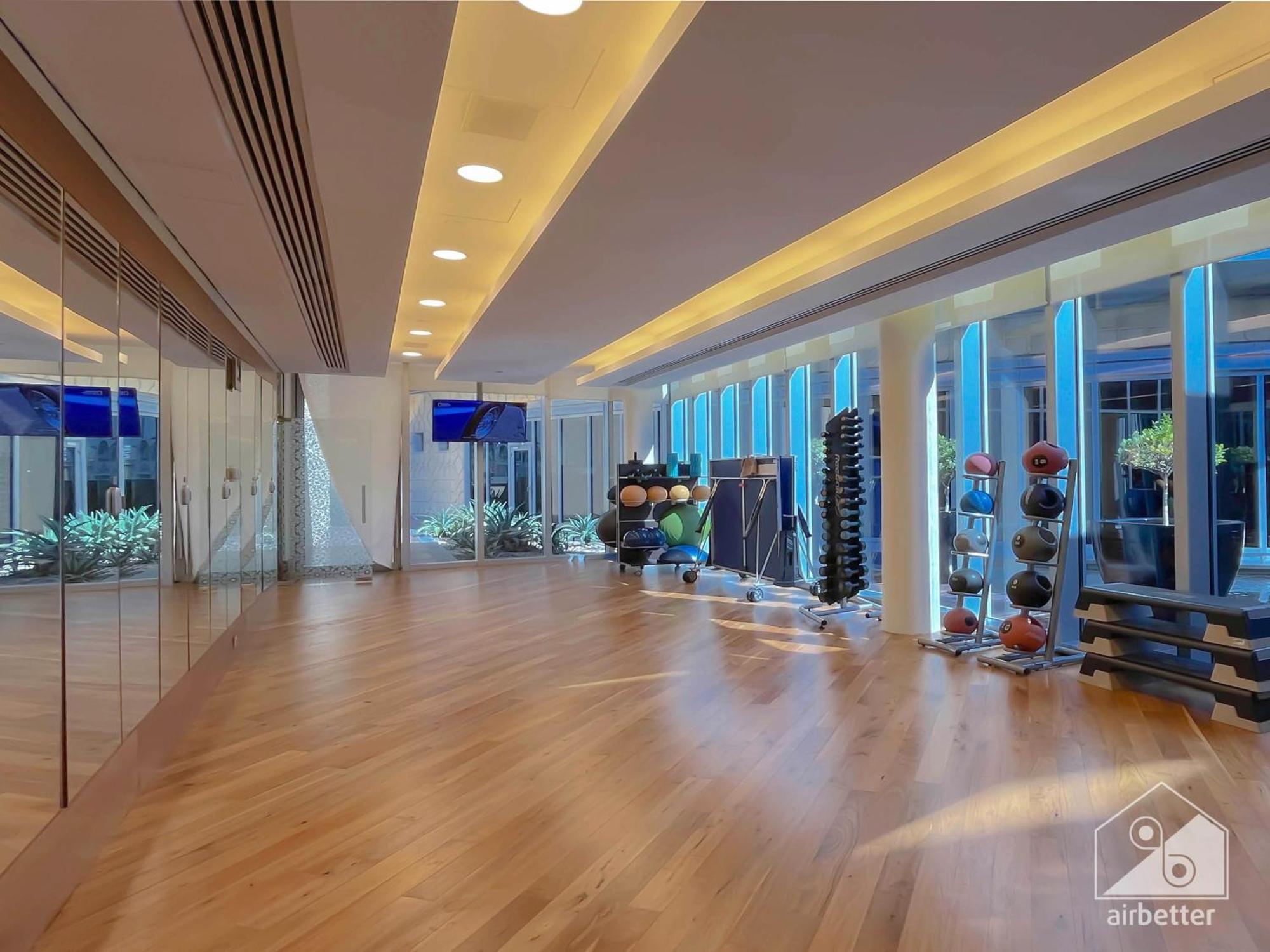 Mall Downtown Luxury With Balcony & View Dubai