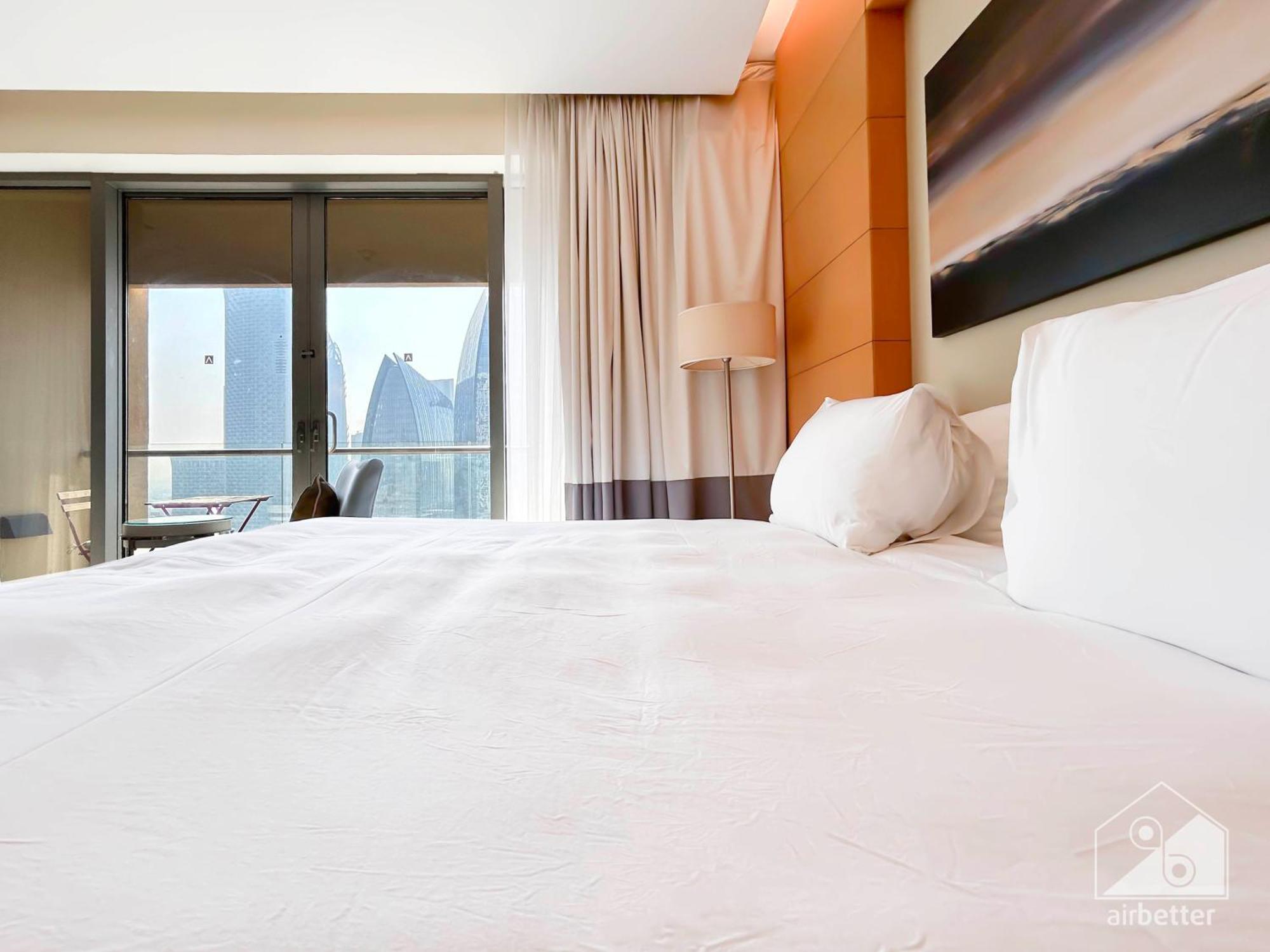 Mall Downtown Luxury With Balcony & View * Dubai