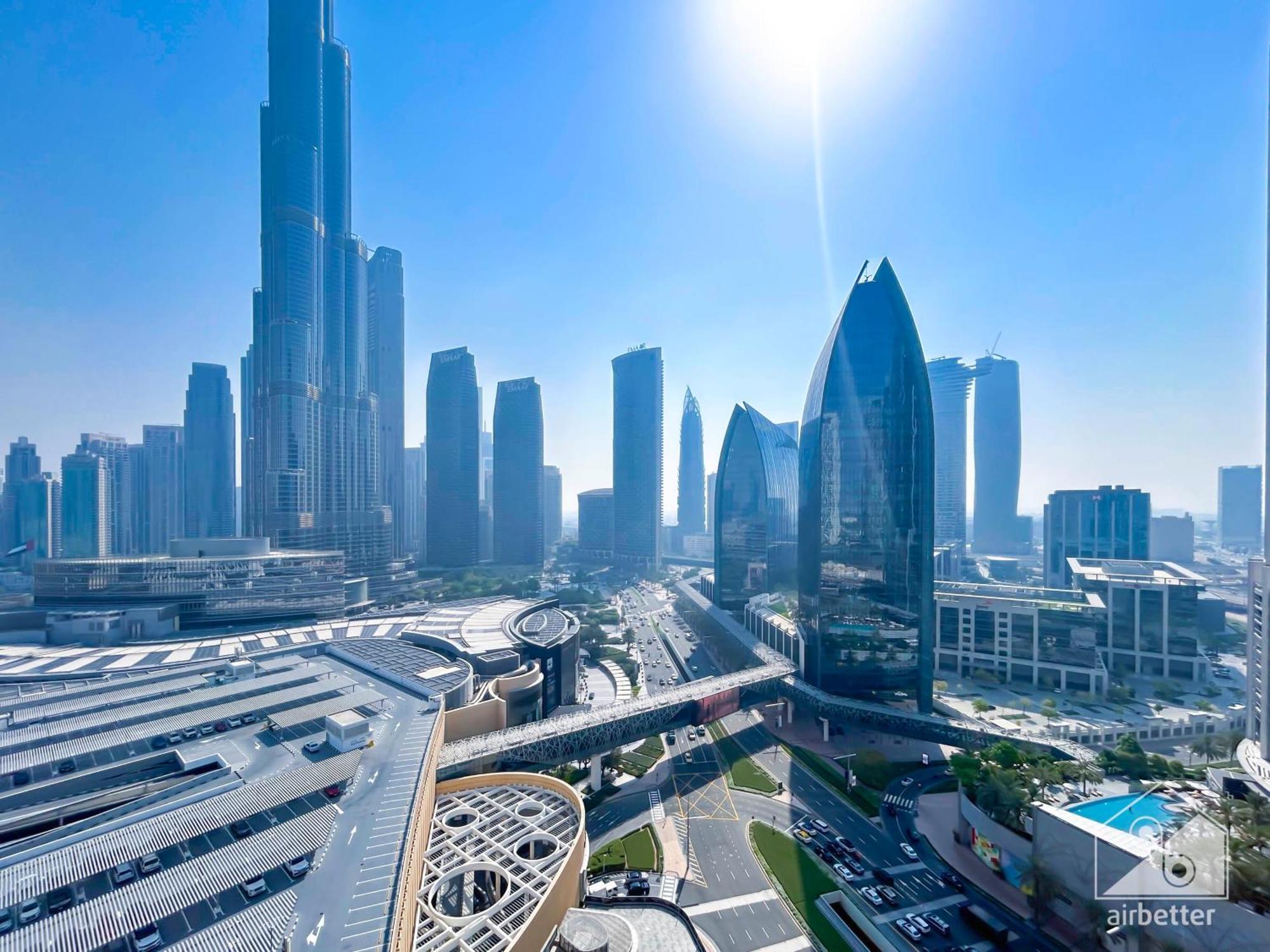 Apartment Mall Downtown Luxury With Balcony & View *