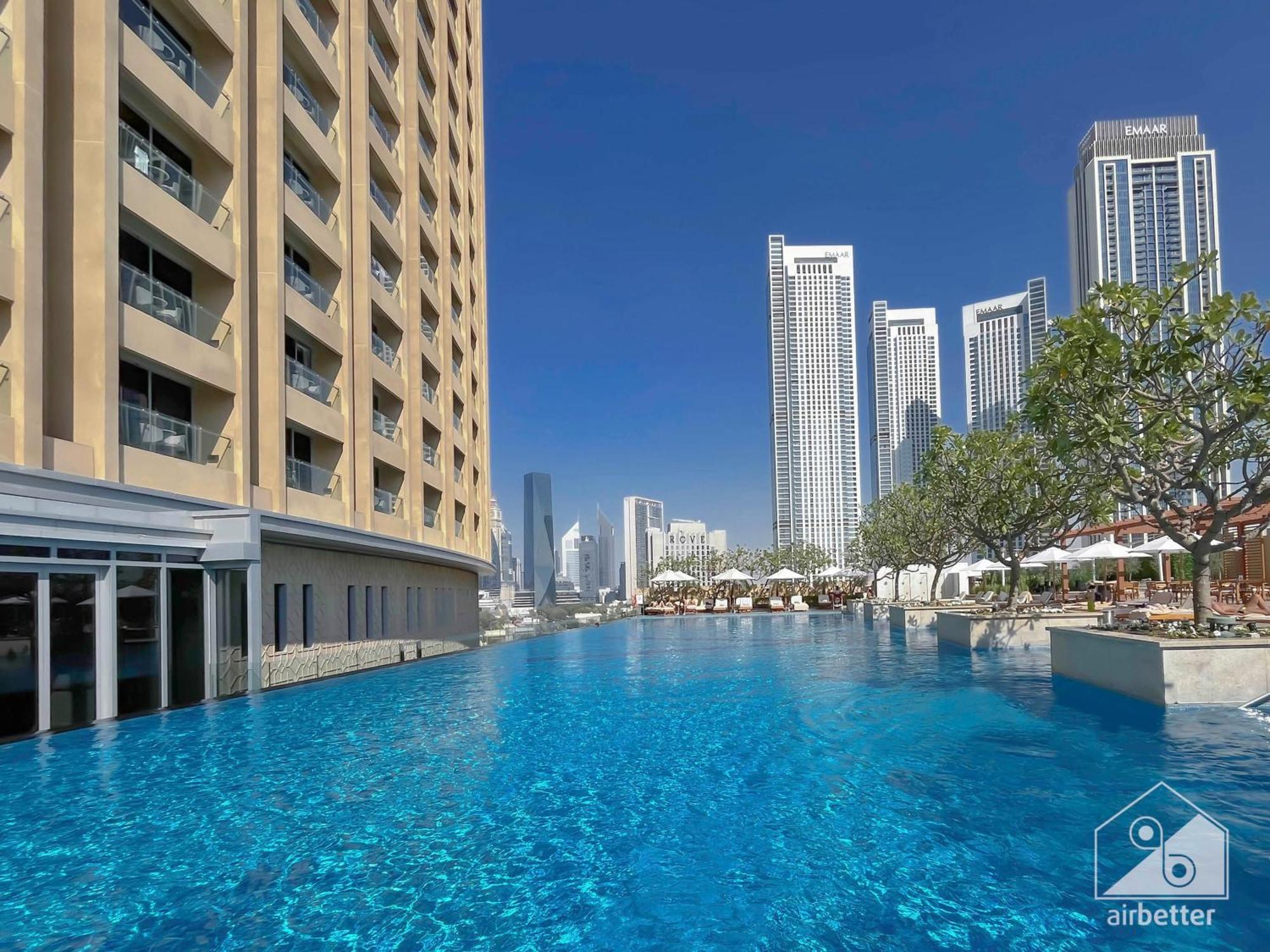 Mall Downtown Luxury With Balcony & View * Dubai