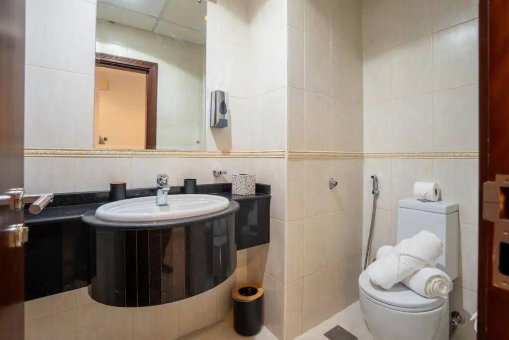 Majestic 2br-elitemarina-seaview * Dubai
