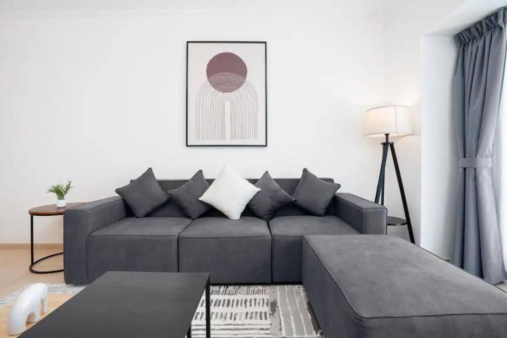 Majestic 2br-elitemarina-seaview Apartment