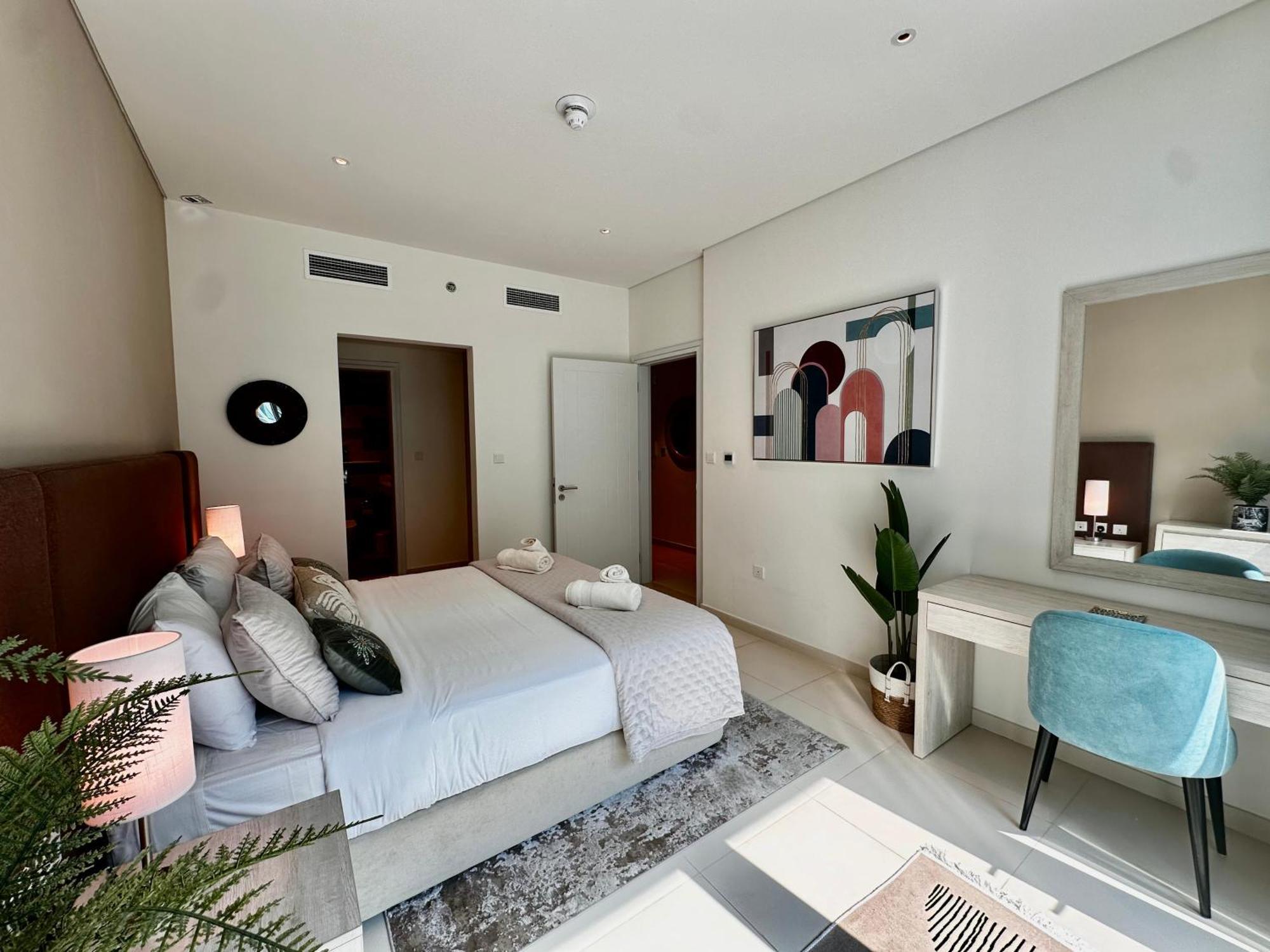 Luxury 5 Star In Seven Residences West Beach Palm Jumeirah With Sea View, Private Beach, Rooftop Pool