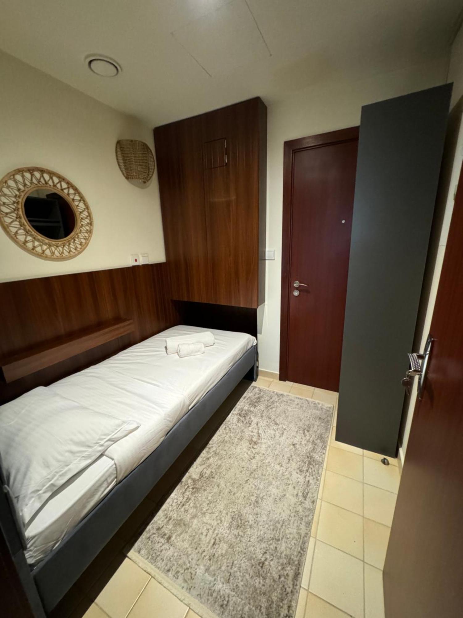 Hostel Marina Jasmine - Luxury - Jumeirah Beach *