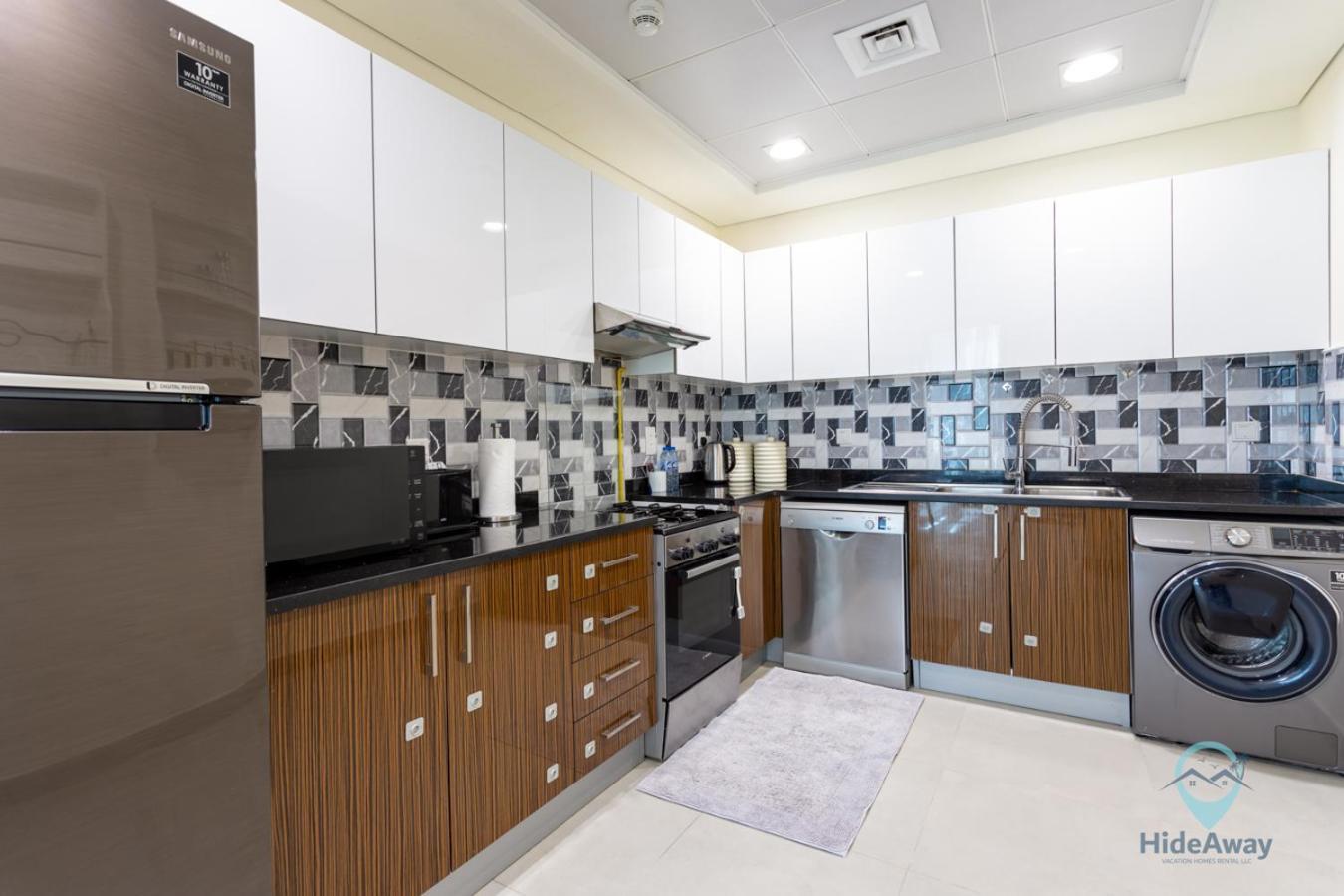 2br Stunning Luxury Heart Of Marina Near Apartment Dubai