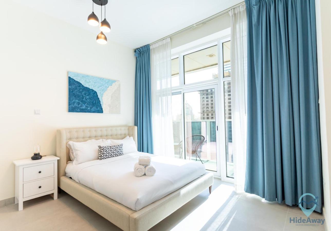 2br Stunning Luxury Heart Of Marina Near Dubai