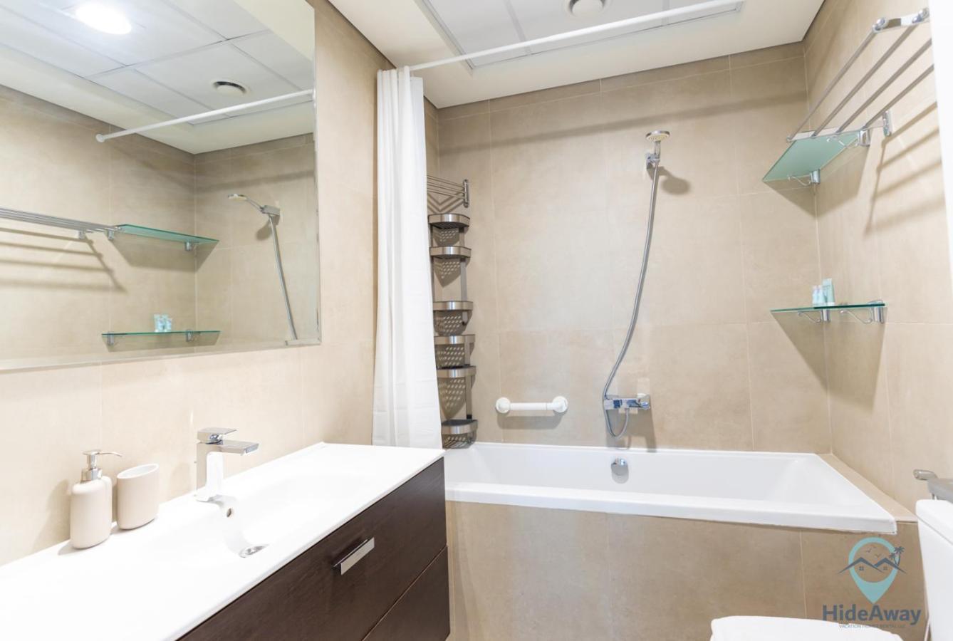 2br Stunning Luxury Heart Of Marina Near * Dubai