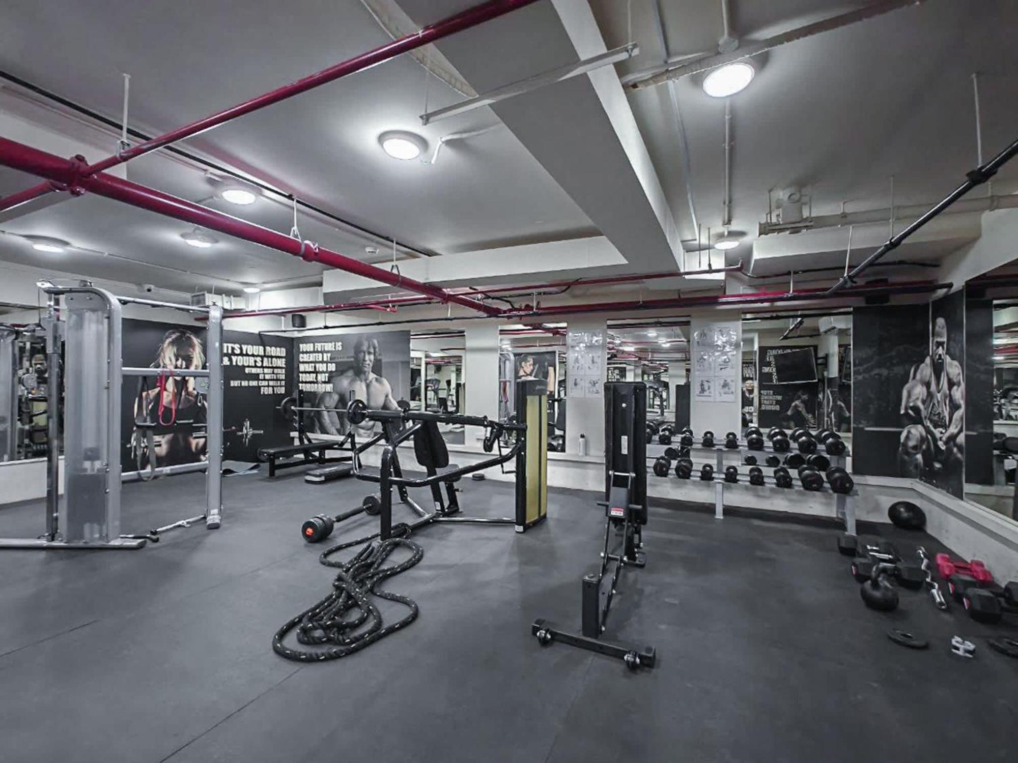 Glorious With Easy Access In Bay Square 9, Business Bay