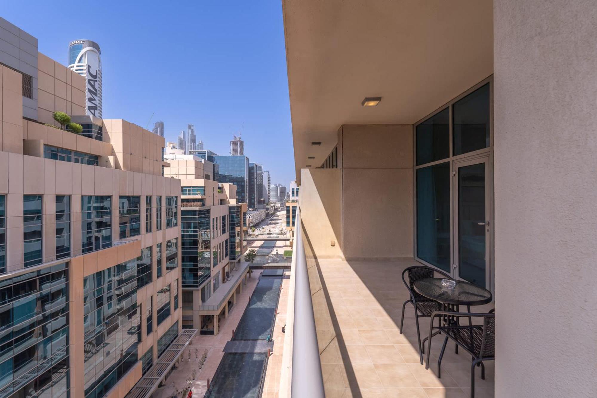 Glorious With Easy Access In Bay Square 9, Business Bay Apartment