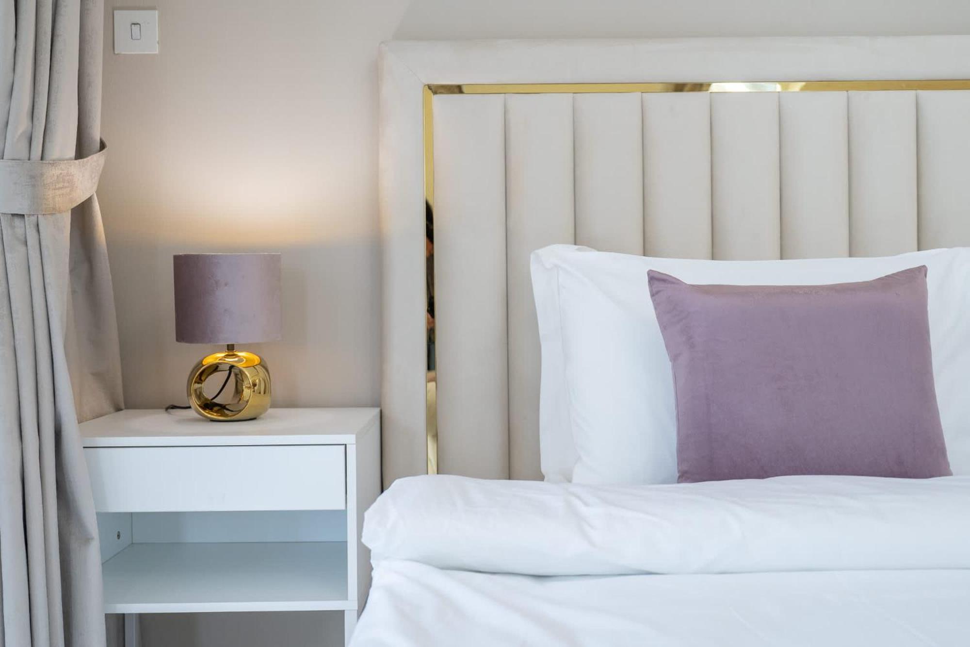 Apartment Glorious With Easy Access In Bay Square 9, Business Bay Dubai
