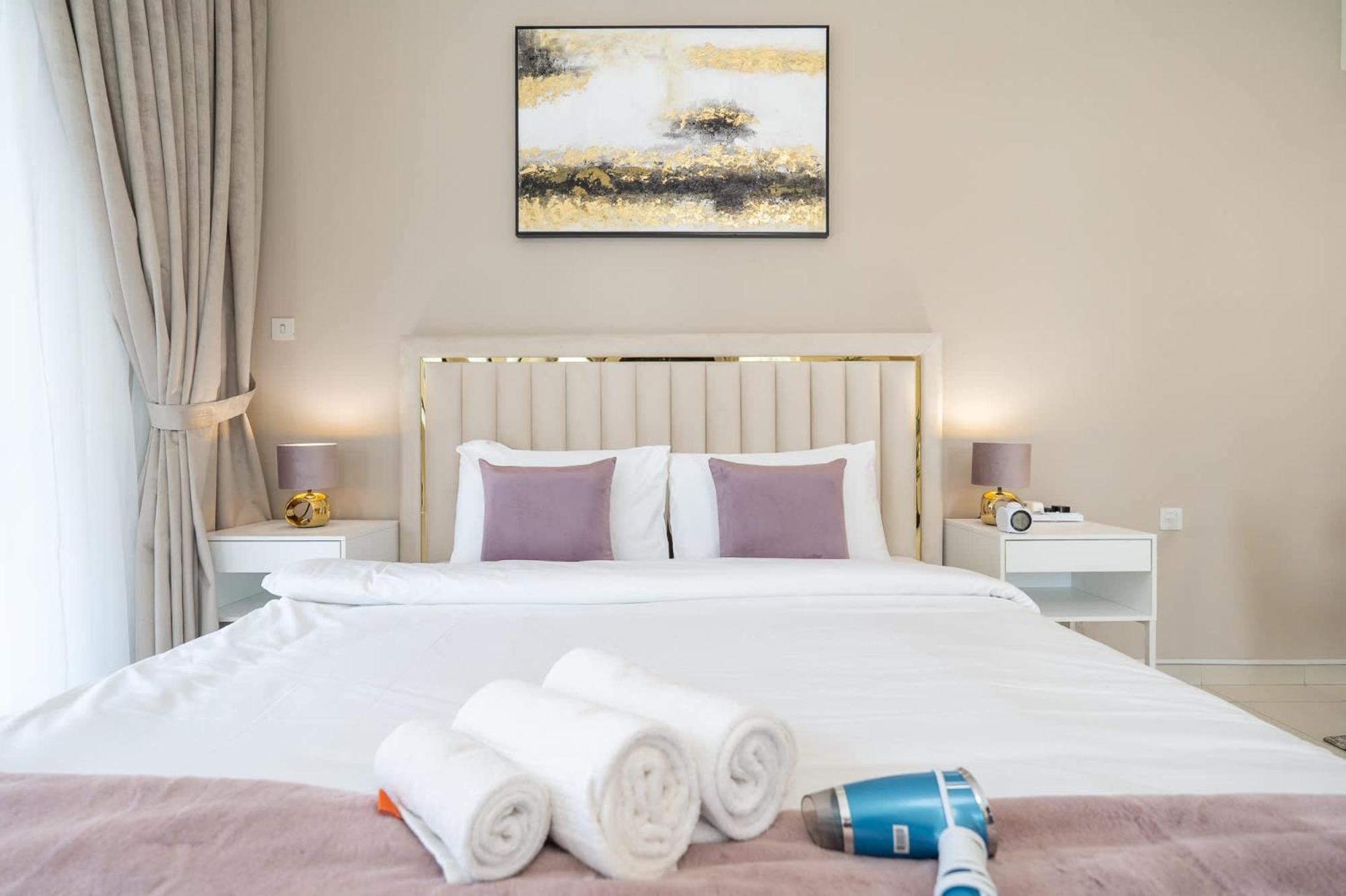 Apartment Glorious With Easy Access In Bay Square 9, Business Bay Dubai