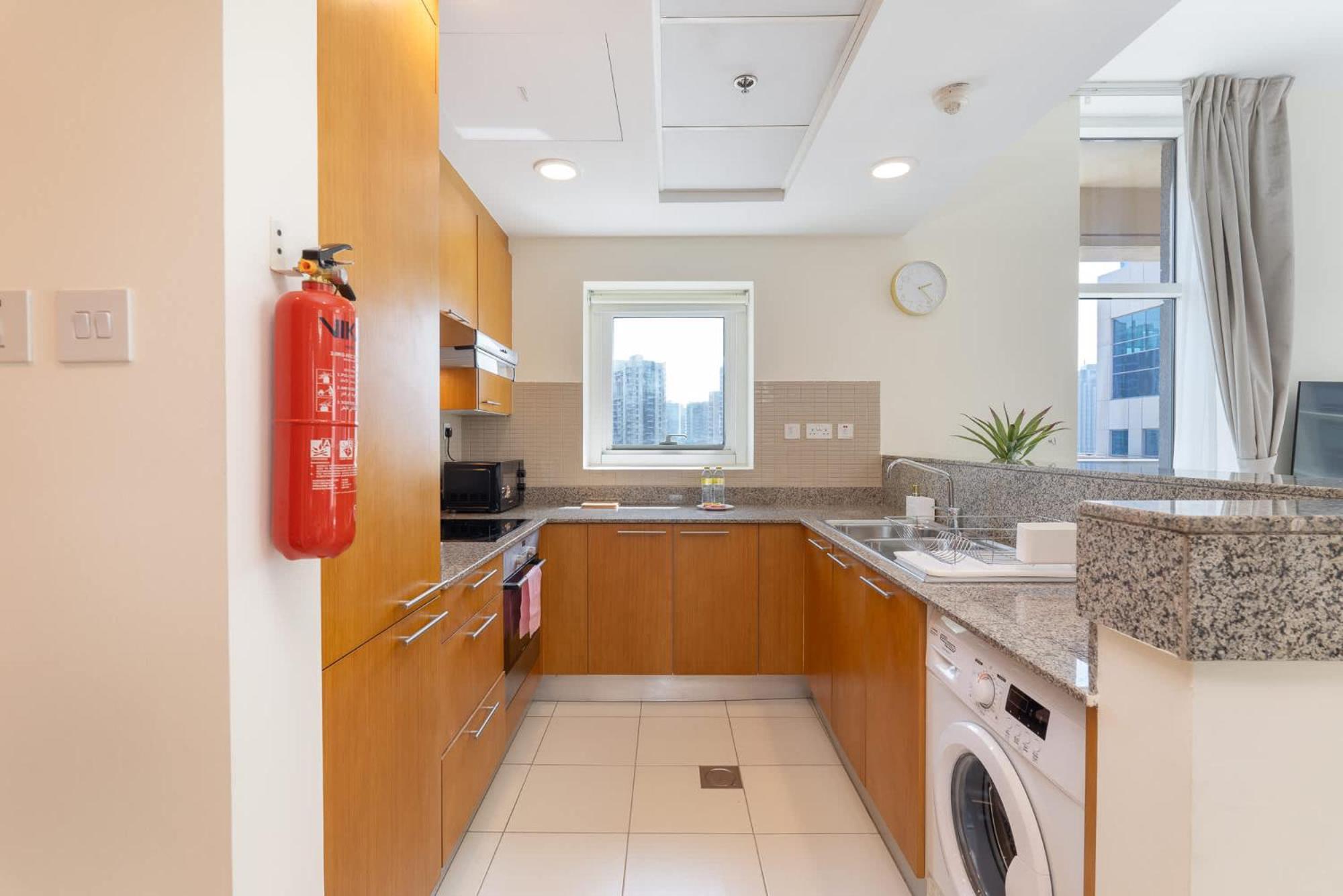 Glorious With Easy Access In Bay Square 9, Business Bay Apartment Dubai