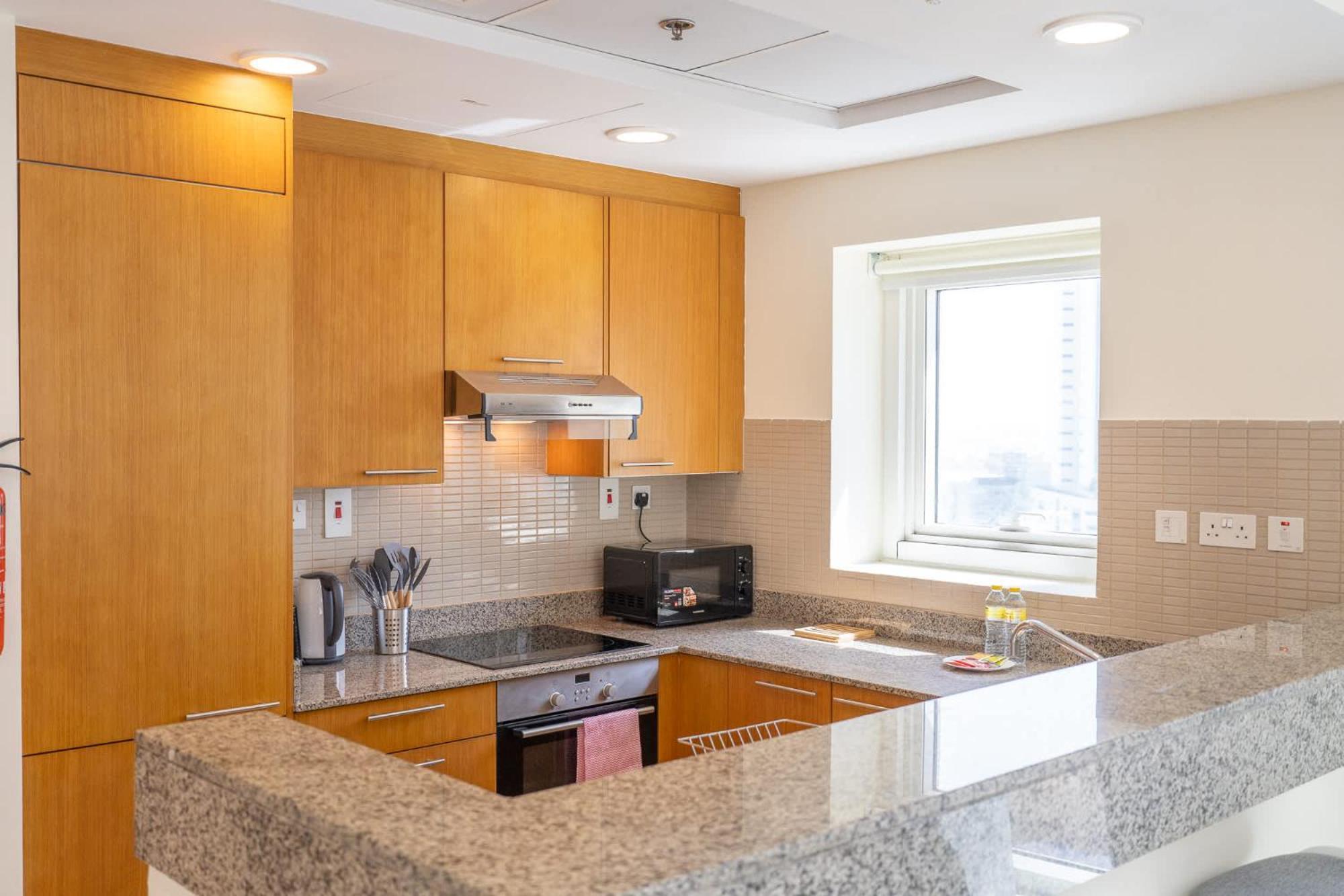 Glorious With Easy Access In Bay Square 9, Business Bay Dubai