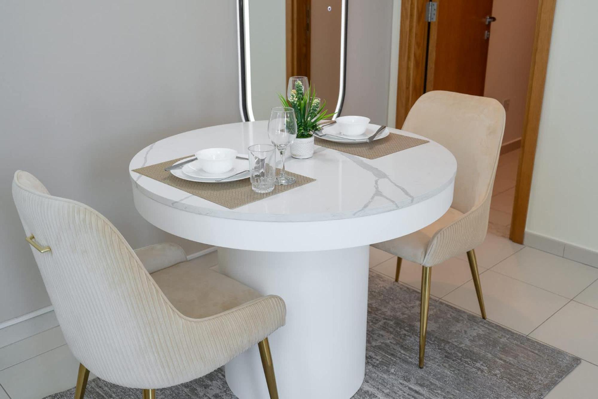 Glorious With Easy Access In Bay Square 9, Business Bay Apartment *