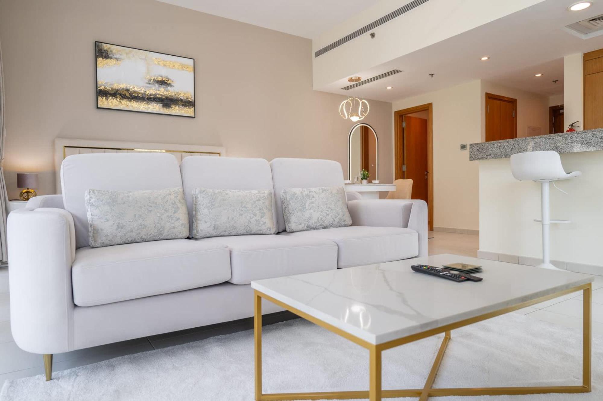 Glorious With Easy Access In Bay Square 9, Business Bay * Dubai