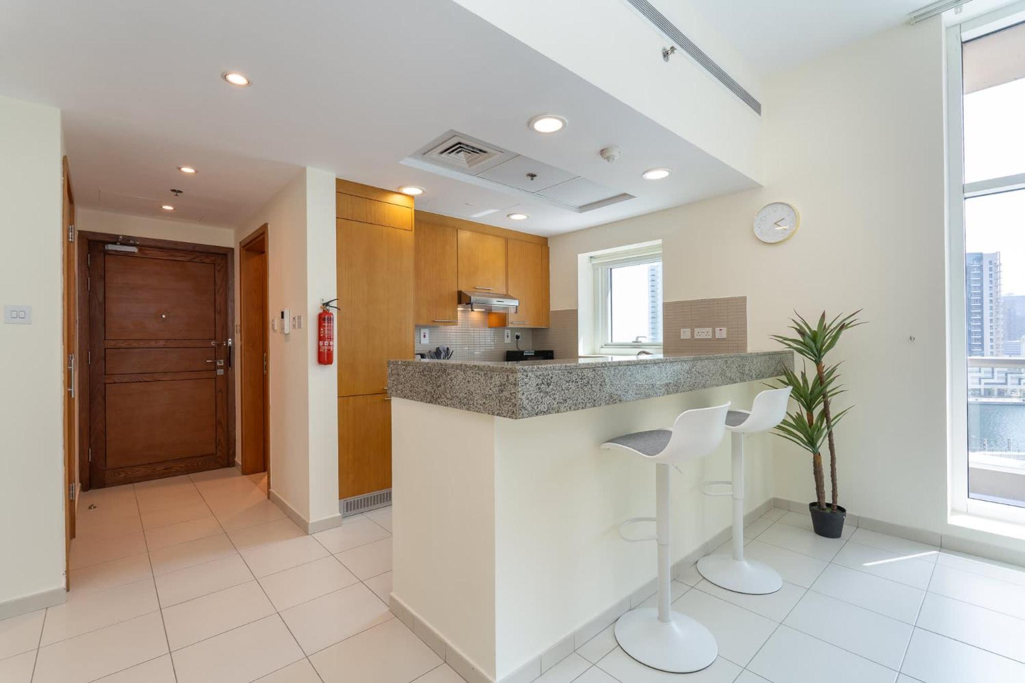 Glorious With Easy Access In Bay Square 9, Business Bay