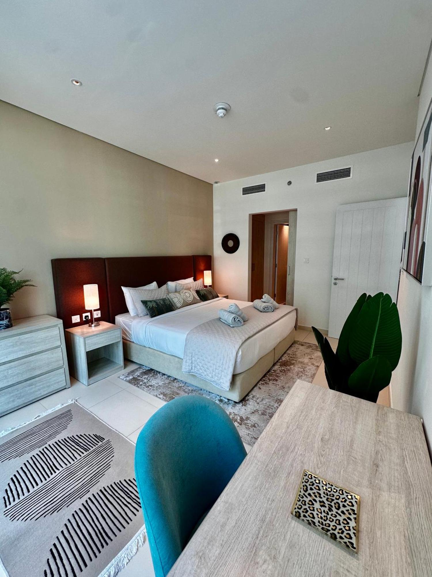 Luxury 5 Star In Seven Residences West Beach Palm Jumeirah With Sea View, Private Beach, Rooftop Pool * Dubai
