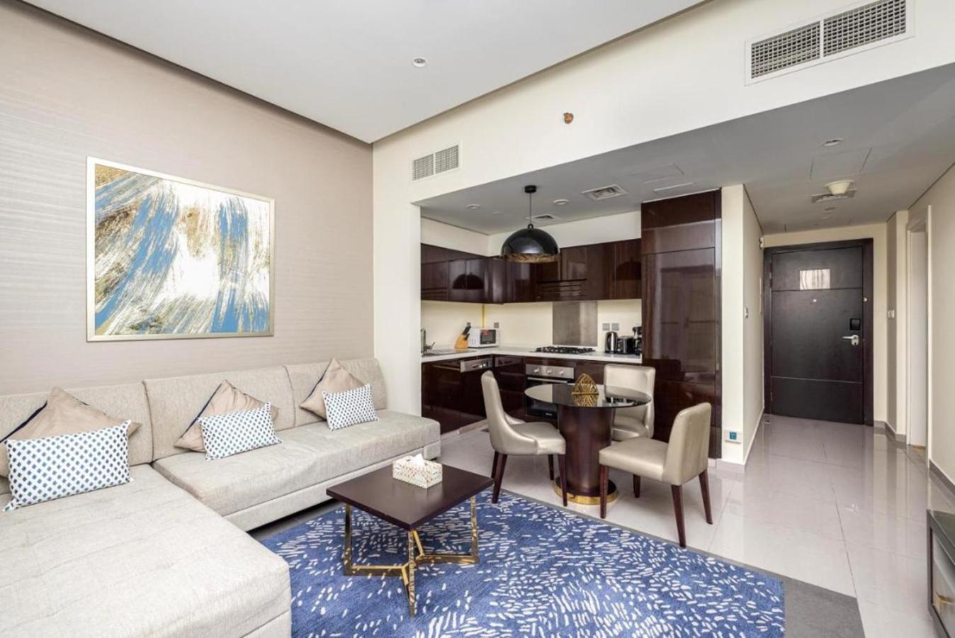 Modern With Stunning View - Damac Majestine Tower Apartment