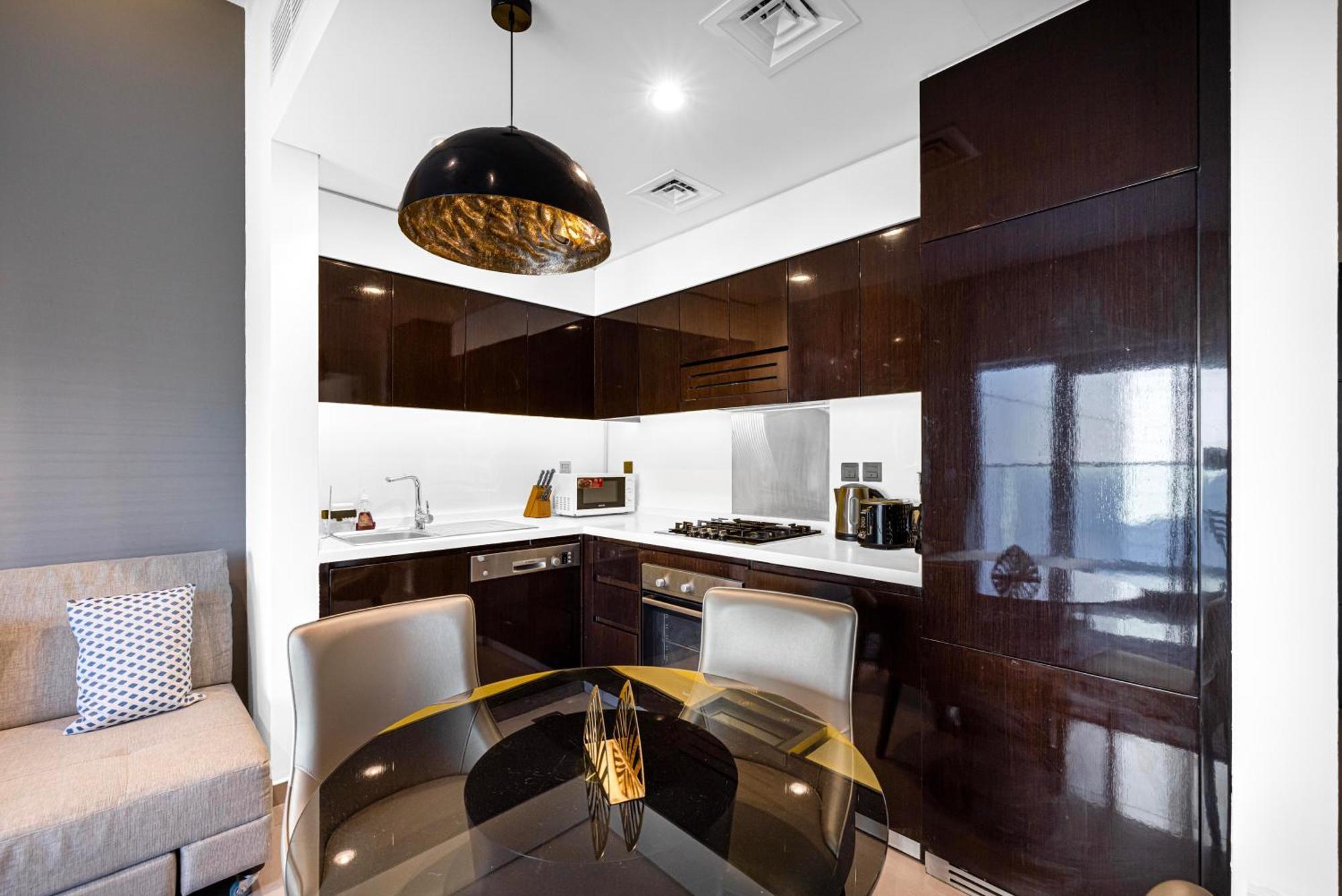 Modern With Stunning View - Damac Majestine Tower Apartment