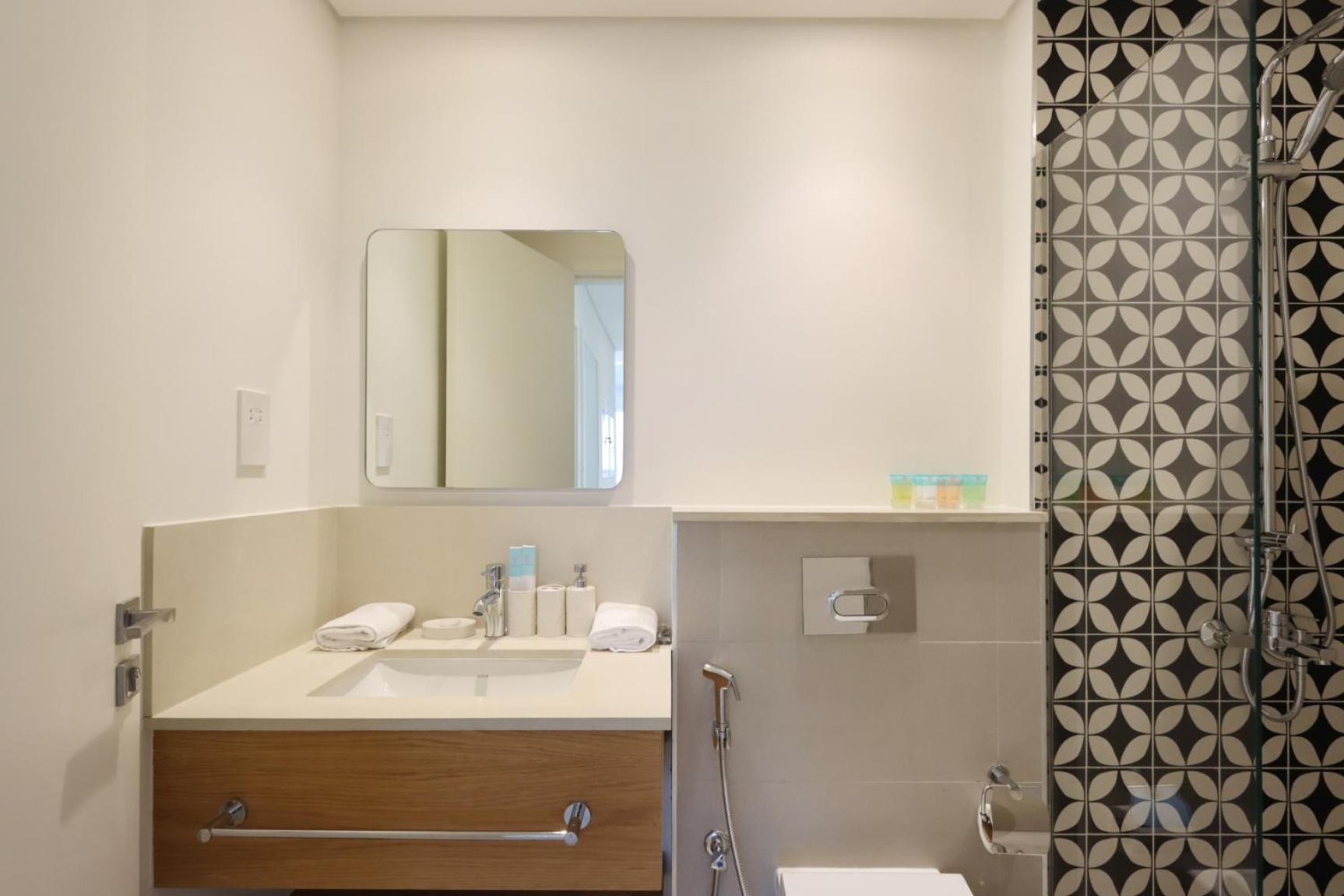Apartment Livbnb - 2b In Heart Of , Hills *