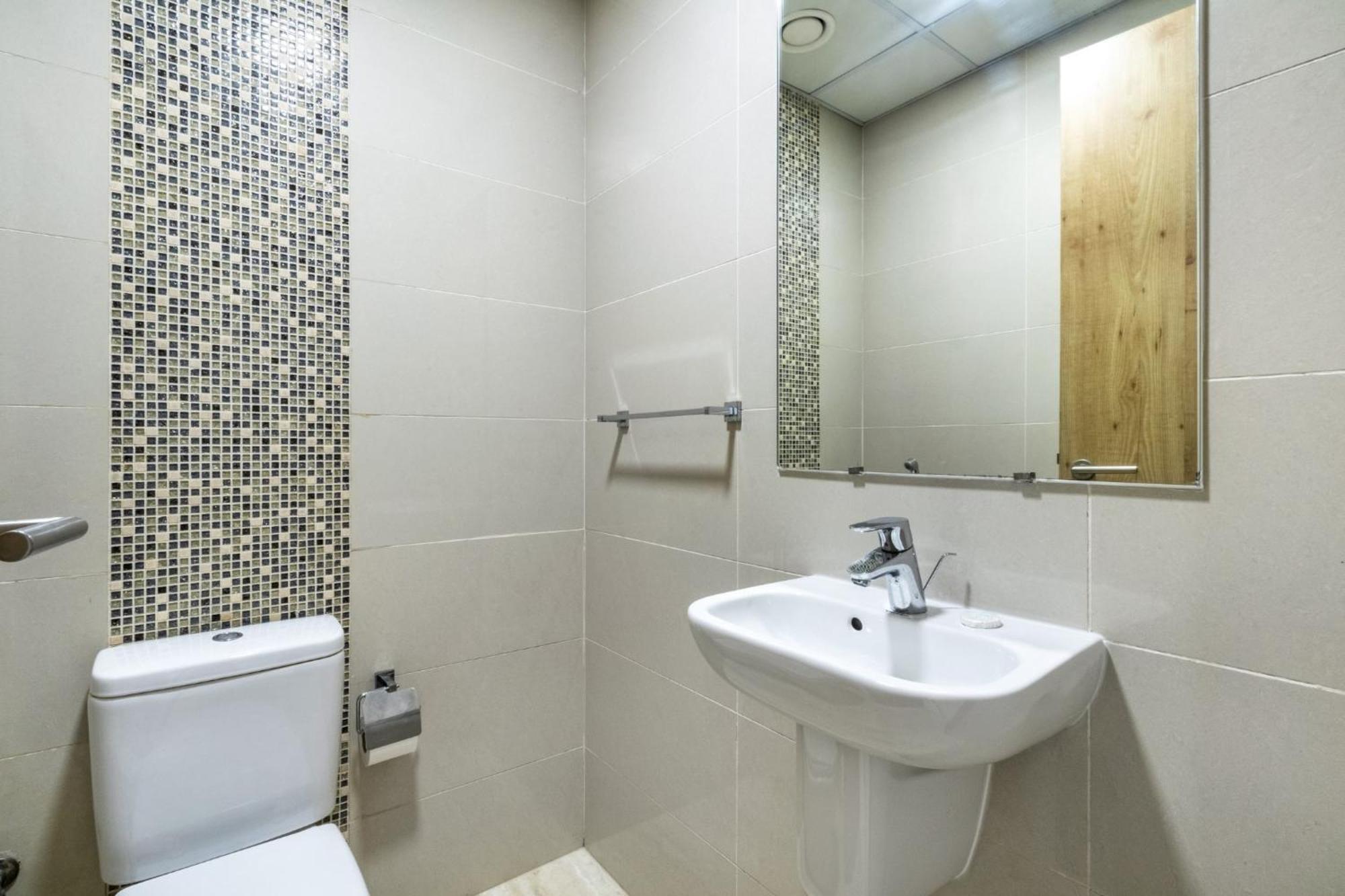 Shoresinn - Chic Waterfront Living In Marina Apartment Dubai