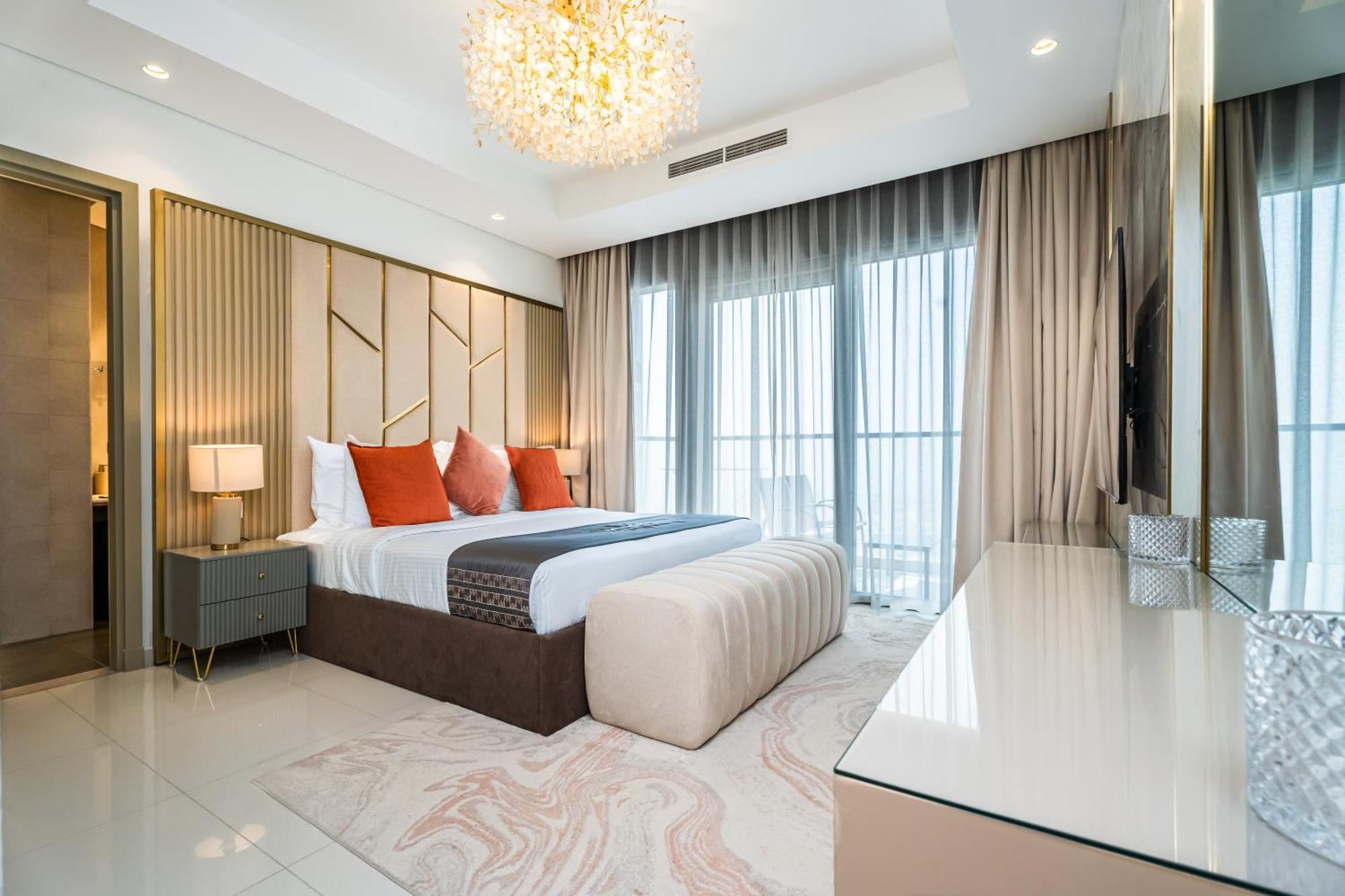 Luxury 2br Paramount Midtown Infinity Pool Business Bay Dubai
