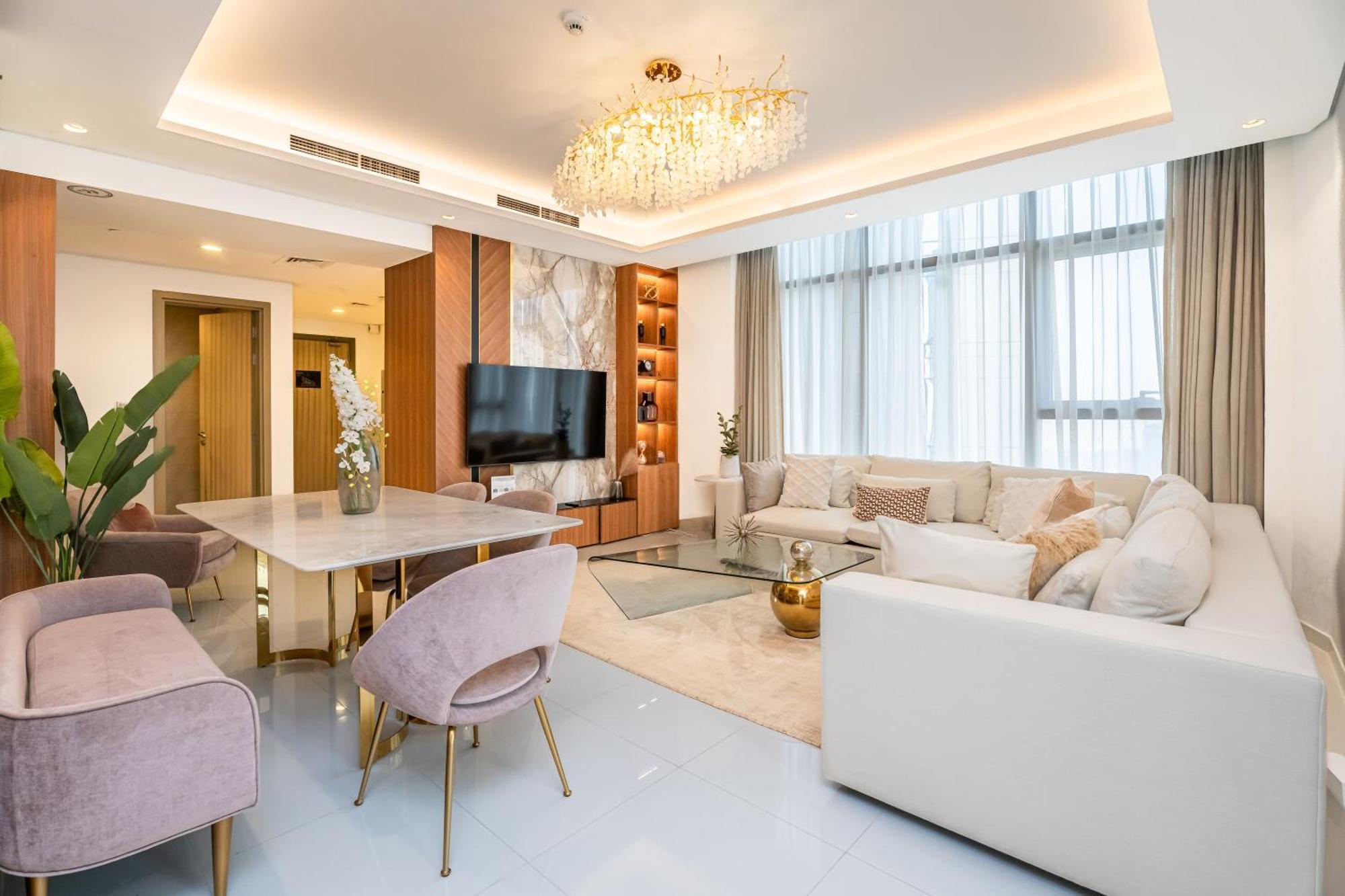 Luxury 2br Paramount Midtown Infinity Pool Business Bay * Dubai