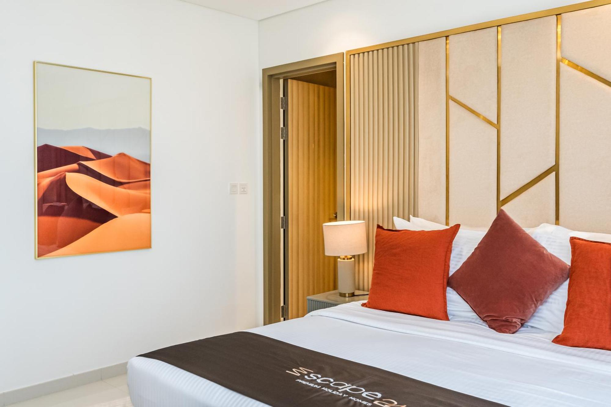 Luxury 2br Paramount Midtown Infinity Pool Business Bay Apartment *