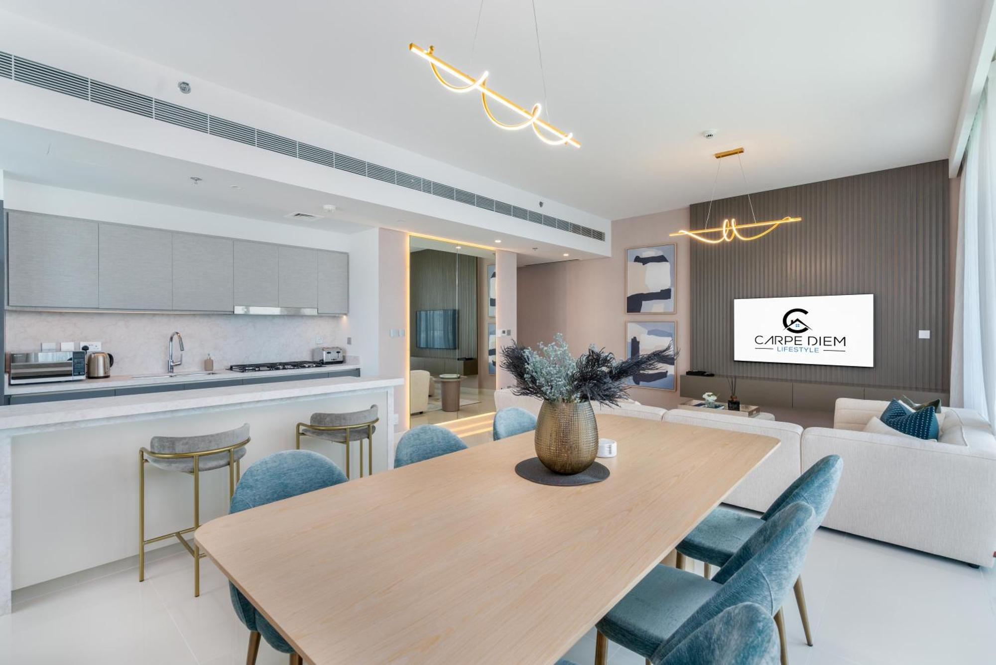 Isle Tower 1 - Beachfront Stunning - Full Sea Views Apartment *