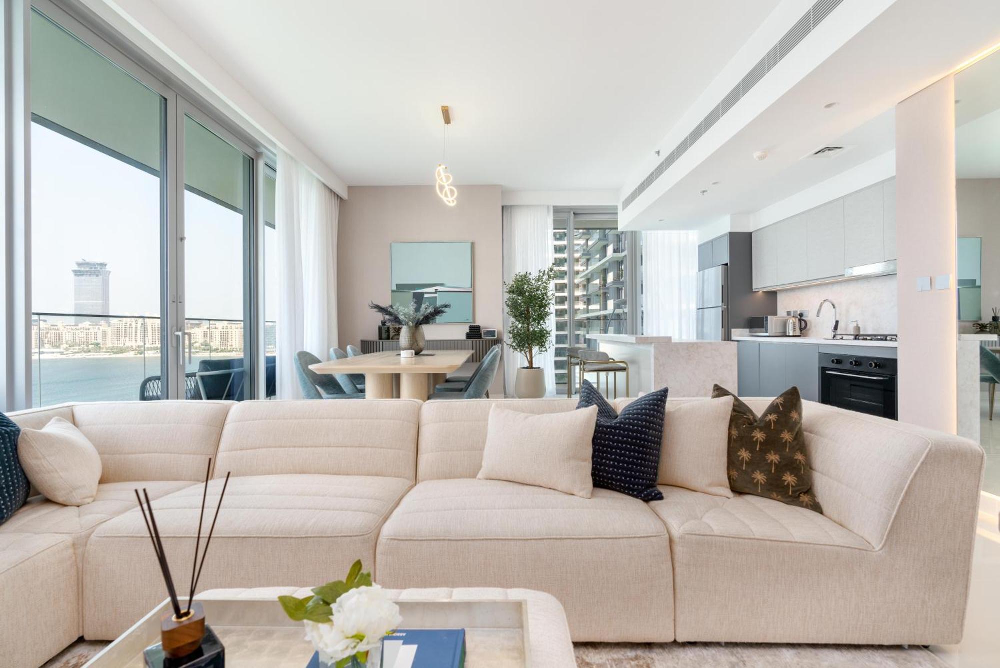 Apartment Isle Tower 1 - Beachfront Stunning - Full Sea Views Dubai