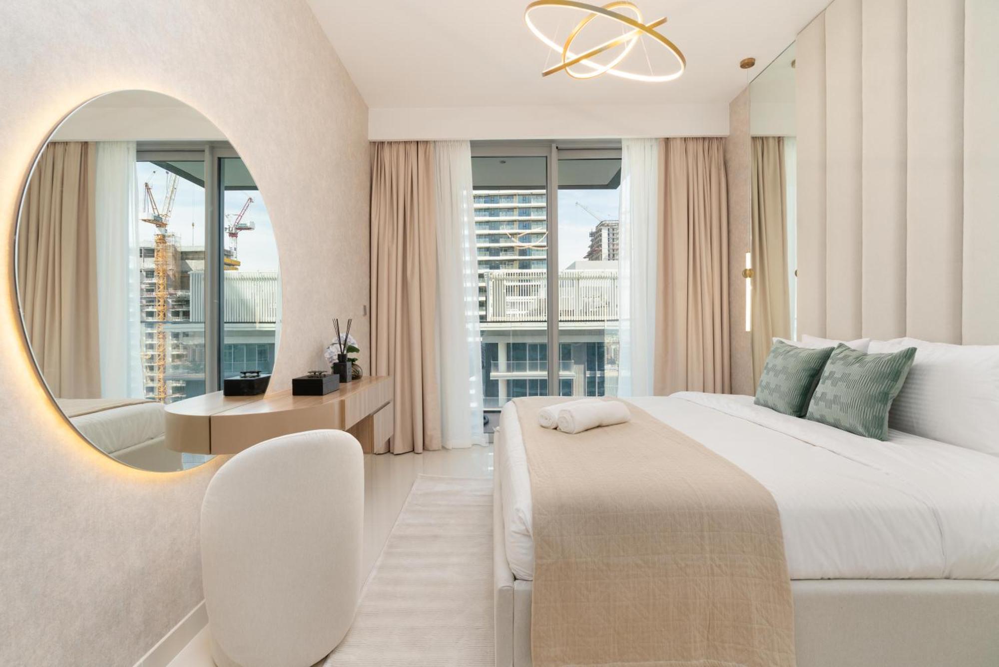 Isle Tower 1 - Beachfront Stunning - Full Sea Views Apartment *