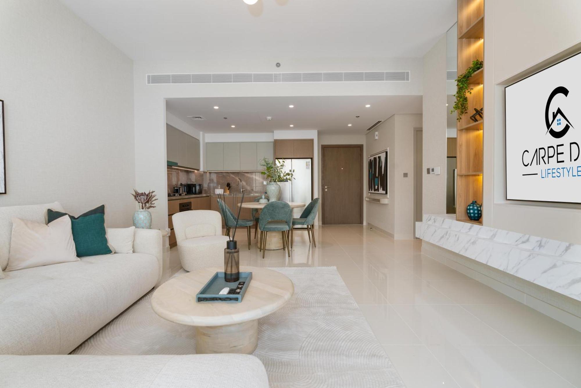 Isle Tower 1 - Beachfront Stunning - Full Sea Views Apartment