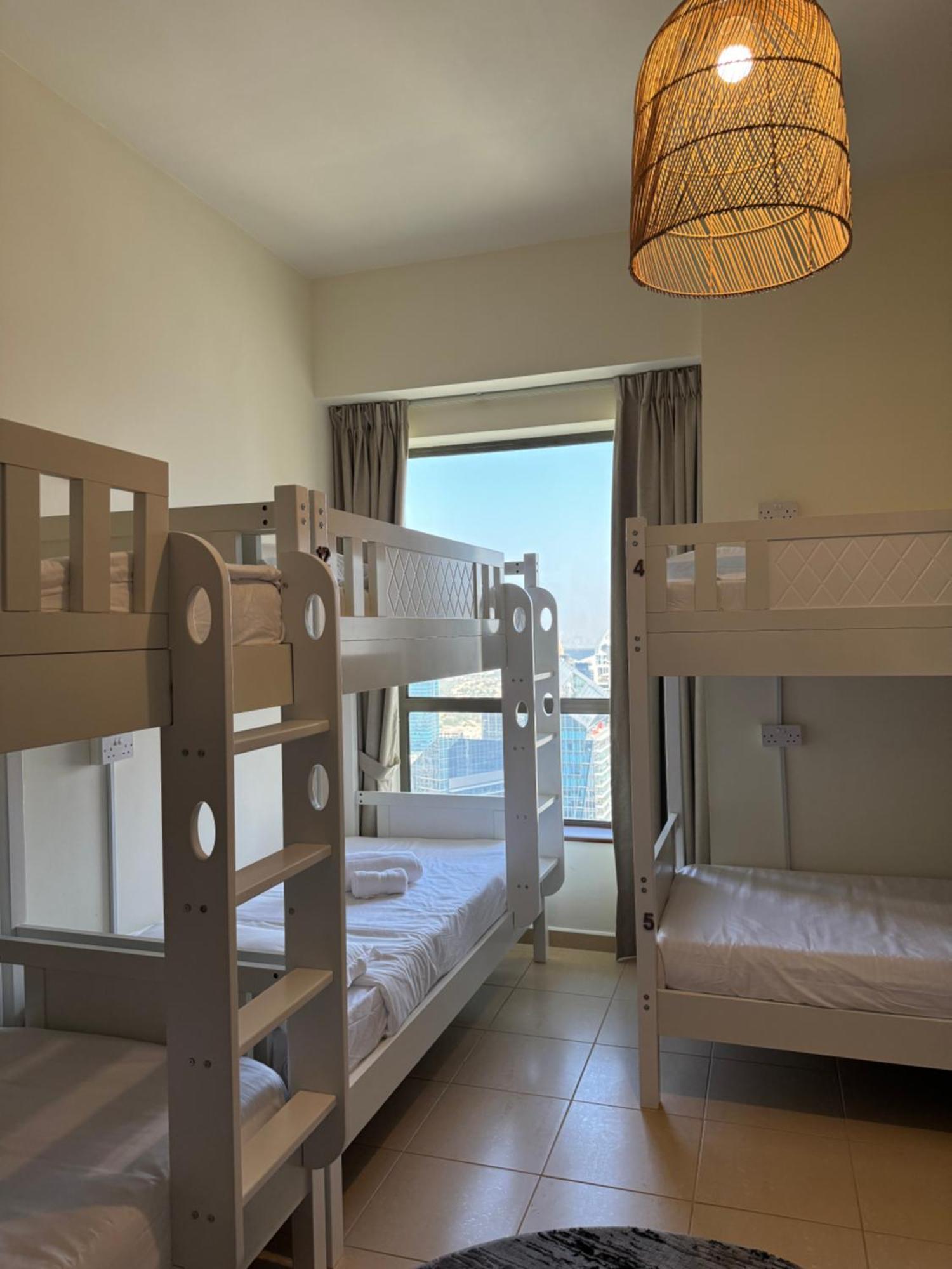 Marina Jasmine - Luxury - Jumeirah Beach Hostel *