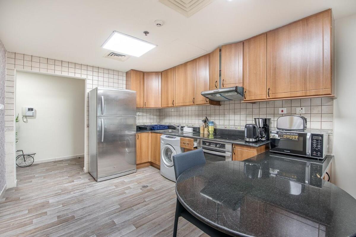 Spectacular 2-bedroom At Princess Tower In Marina! Holiday home *