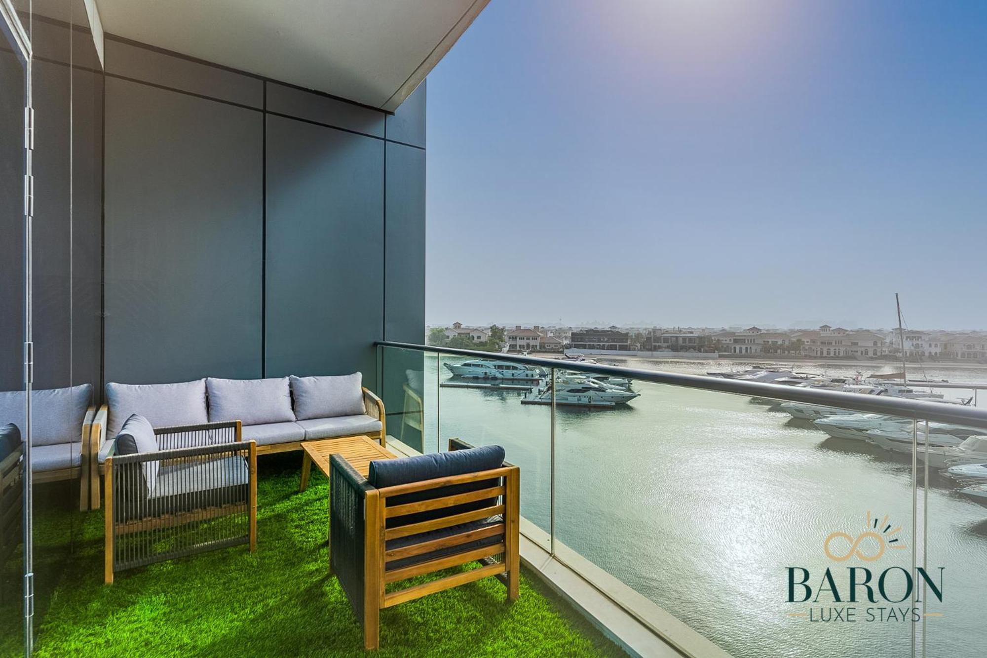Large Waterfront Property 105 Apartment Dubai