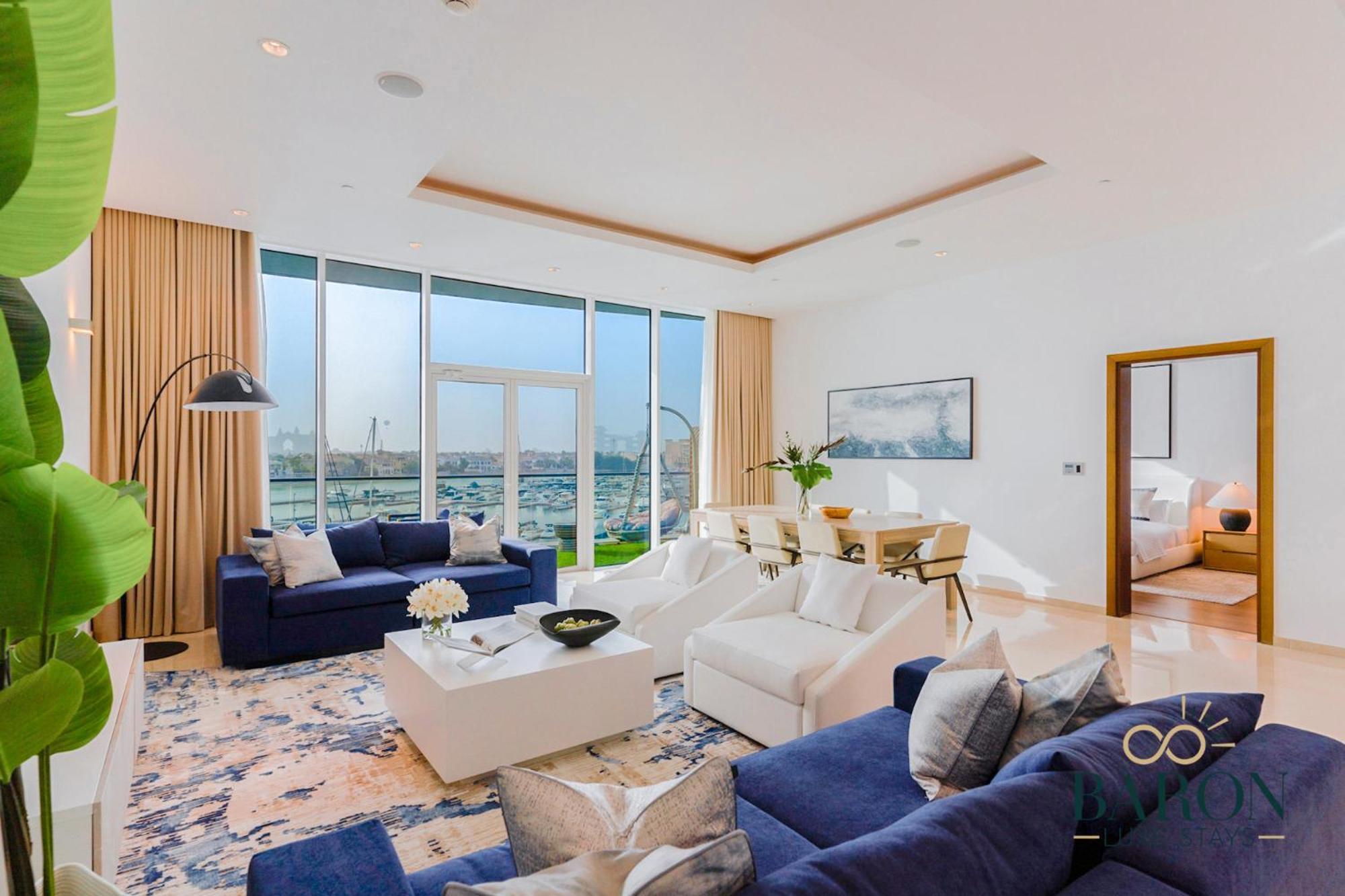 Large Waterfront Property 105 * Dubai