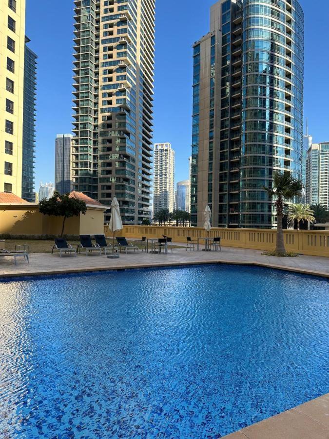 Marina Jasmine - Luxury - Jumeirah Beach Hostel
