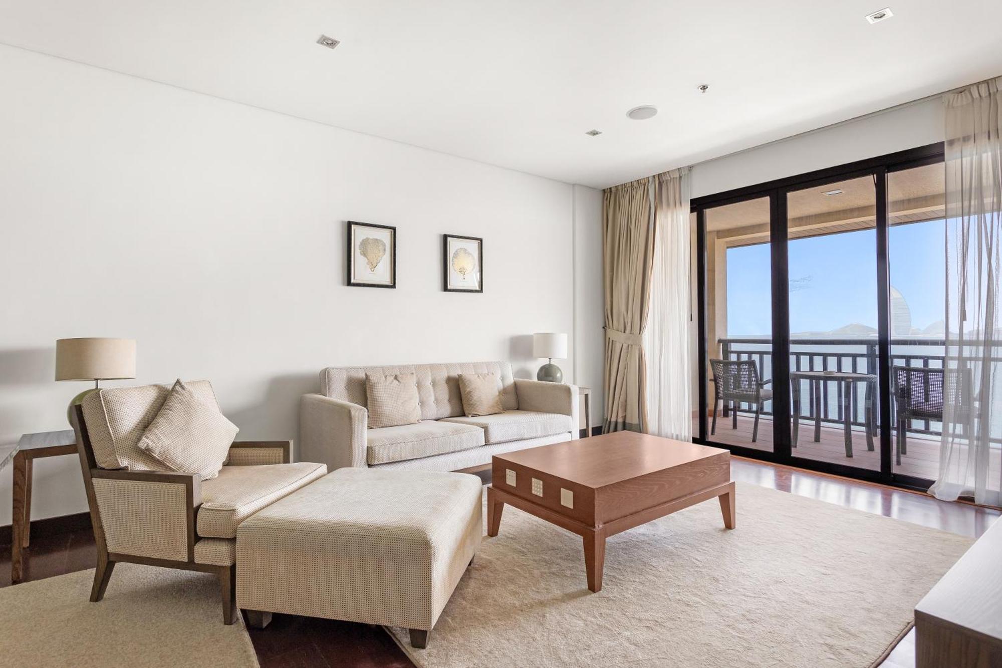 Lux Mina 1 Bhk In Palm Jumeirah With Sea View And Private Beach *