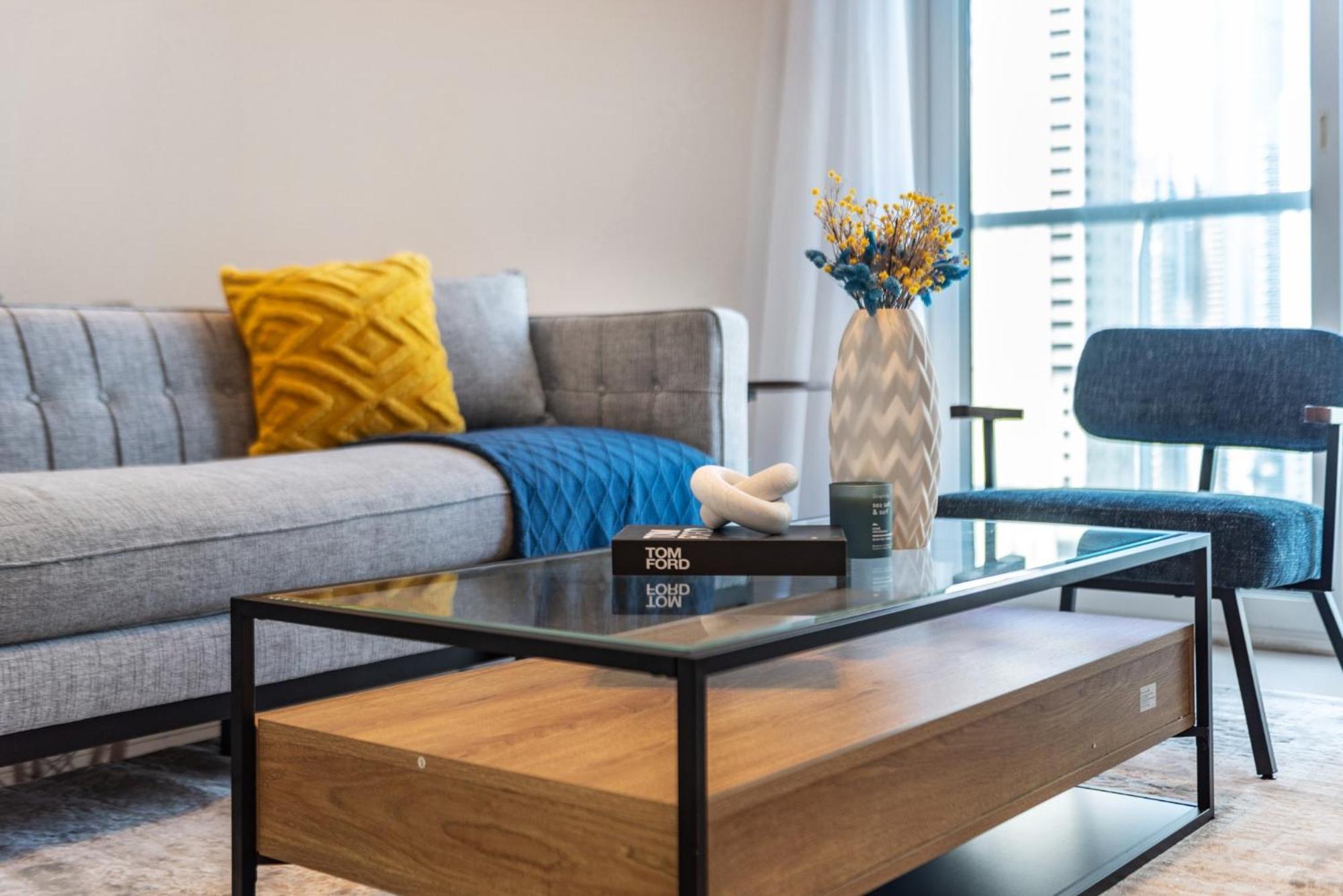 Shoresinn - Fantastic Marina Waterfront View Apartment