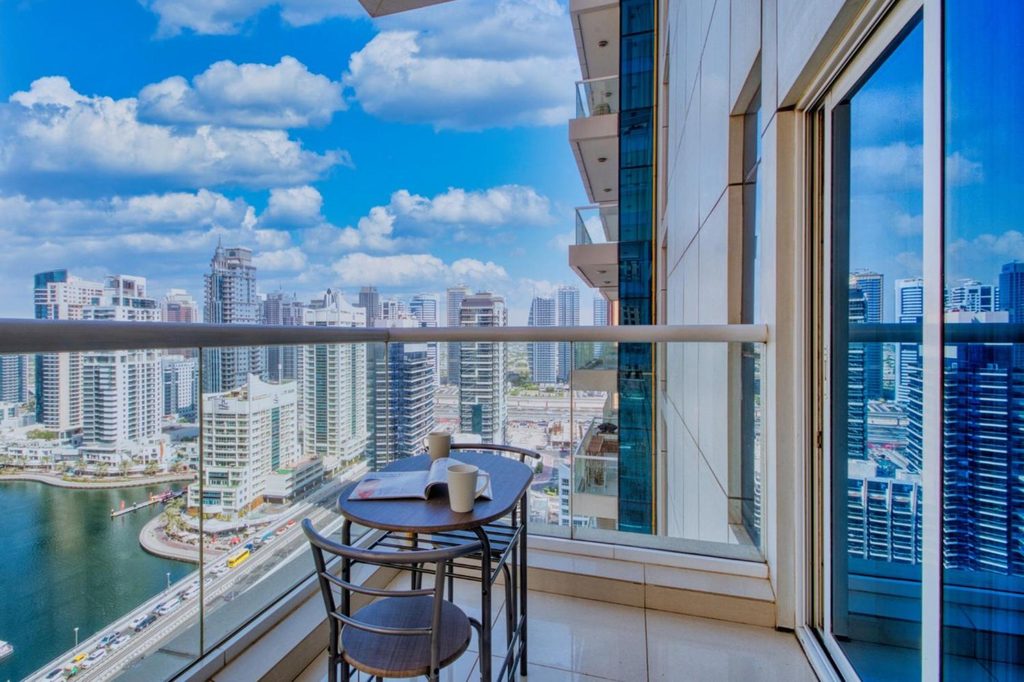 Shoresinn - Fantastic Marina Waterfront View Apartment