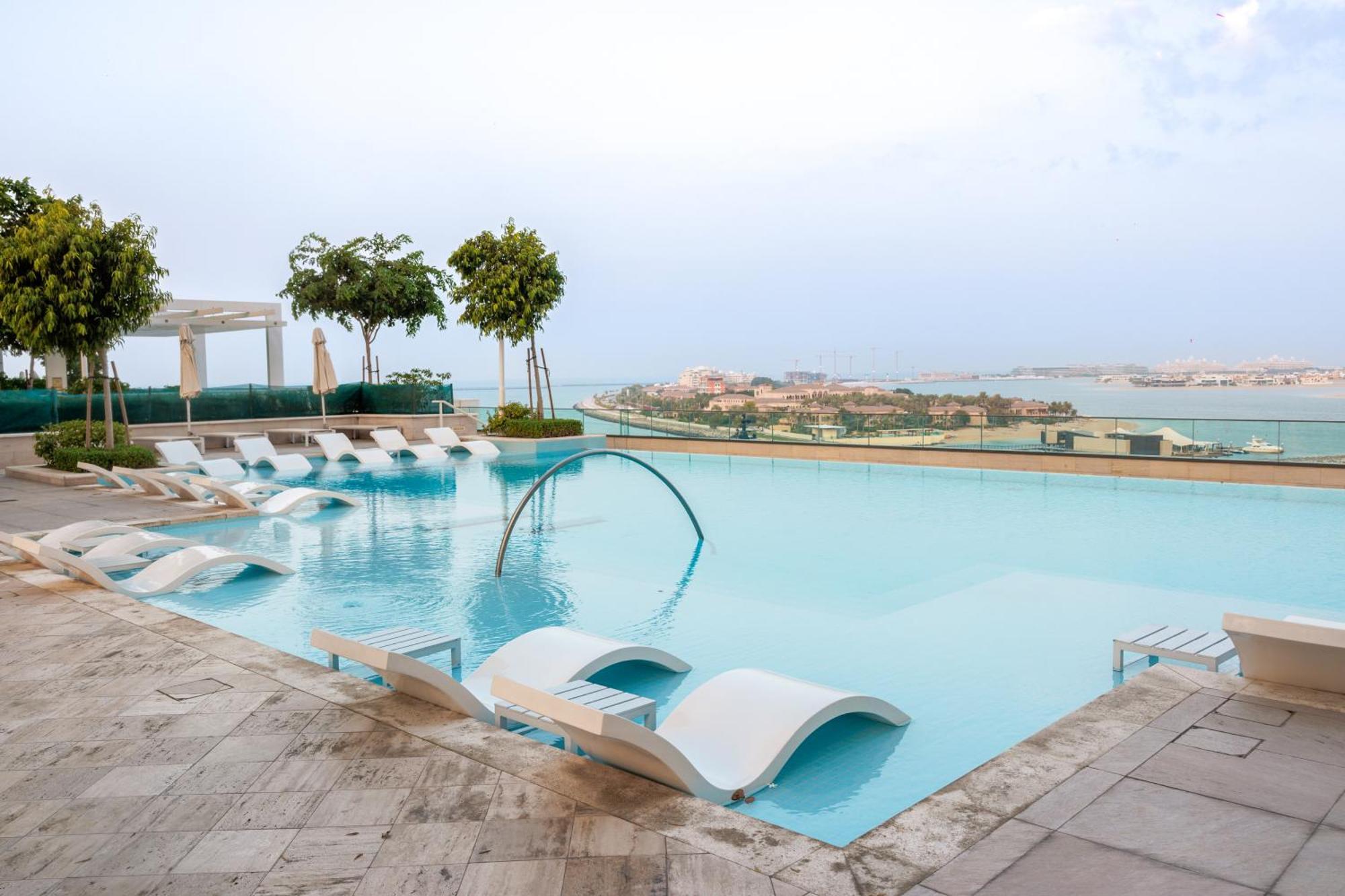 Opulent & Chic - 1 Bedroom - Beachfront * Dubai