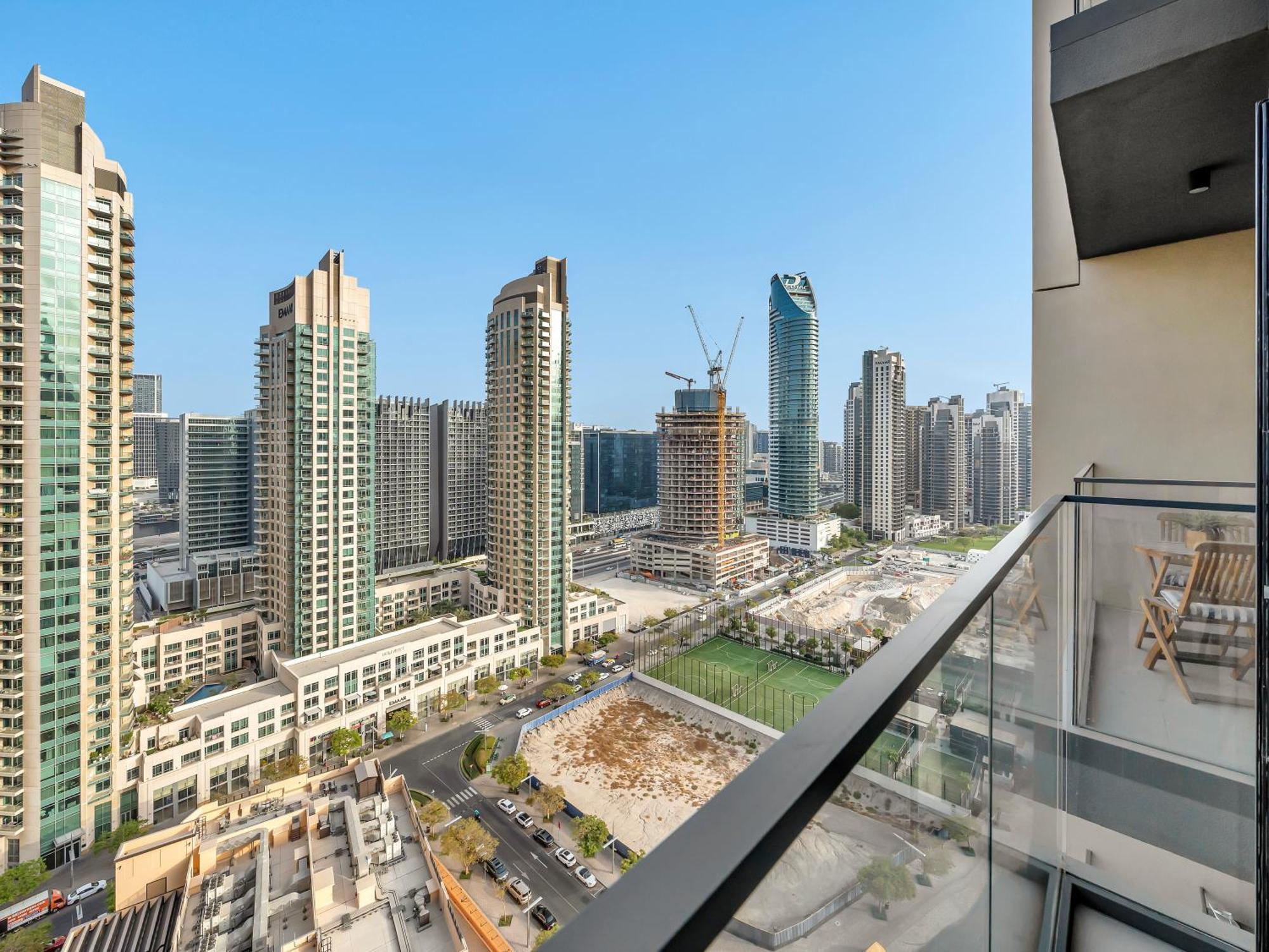 Apartment Luxury 1br, 5 Min Walk To Mall & Burj Khalifa, Sleep 1-4