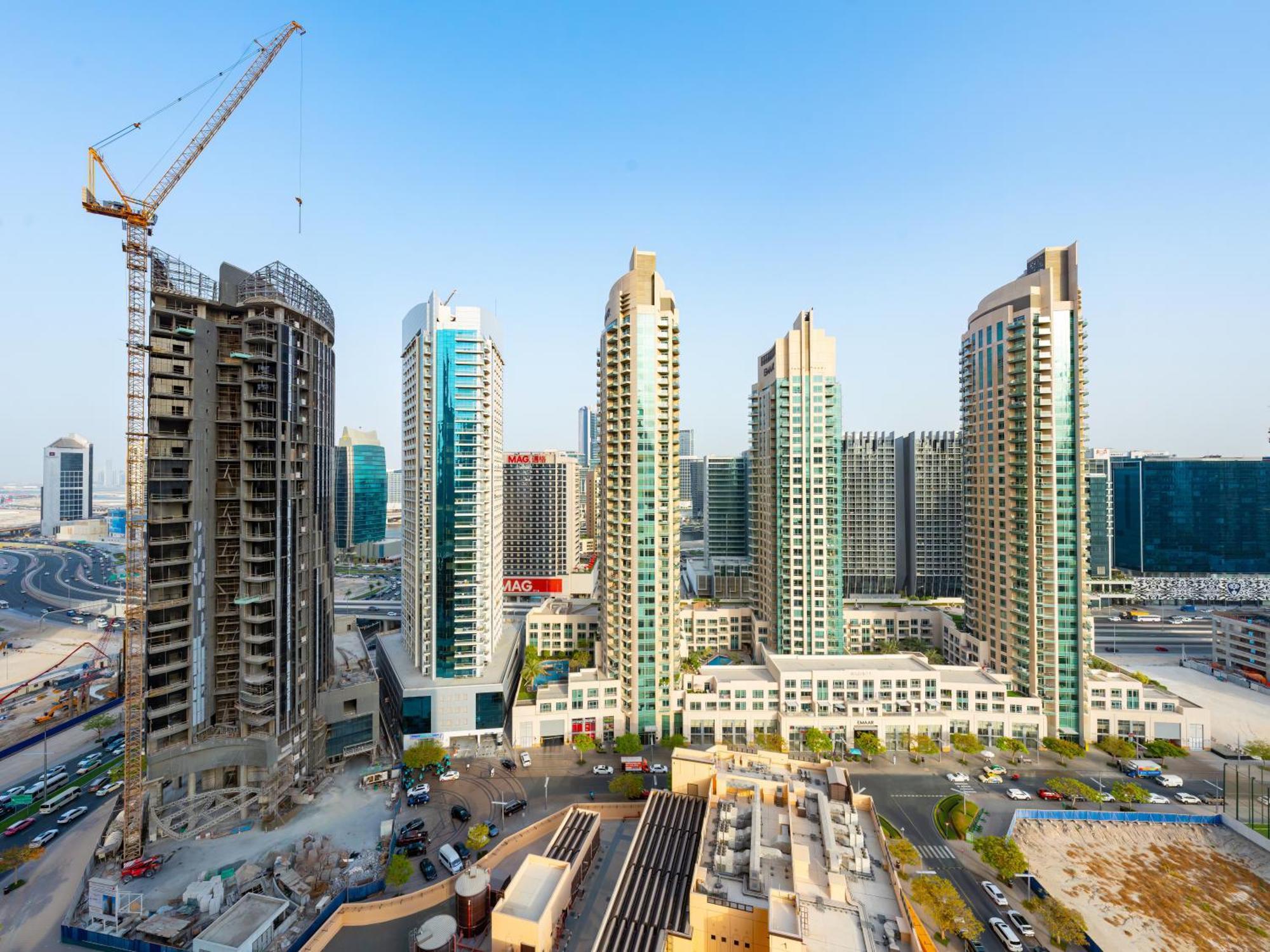 Luxury 1br, 5 Min Walk To Mall & Burj Khalifa, Sleep 1-4 Dubai