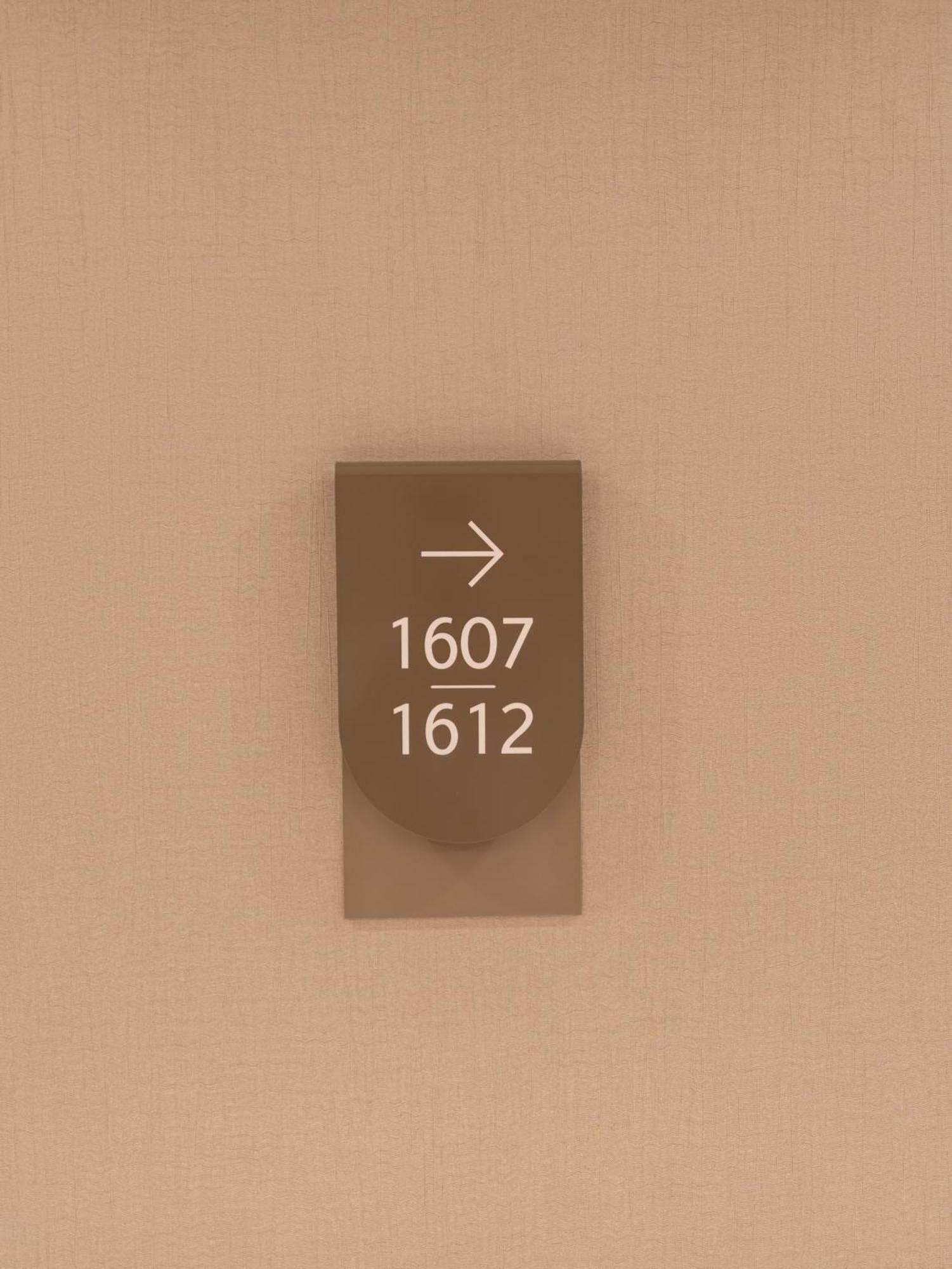 Apartment Luxury 1br, 5 Min Walk To Mall & Burj Khalifa, Sleep 1-4