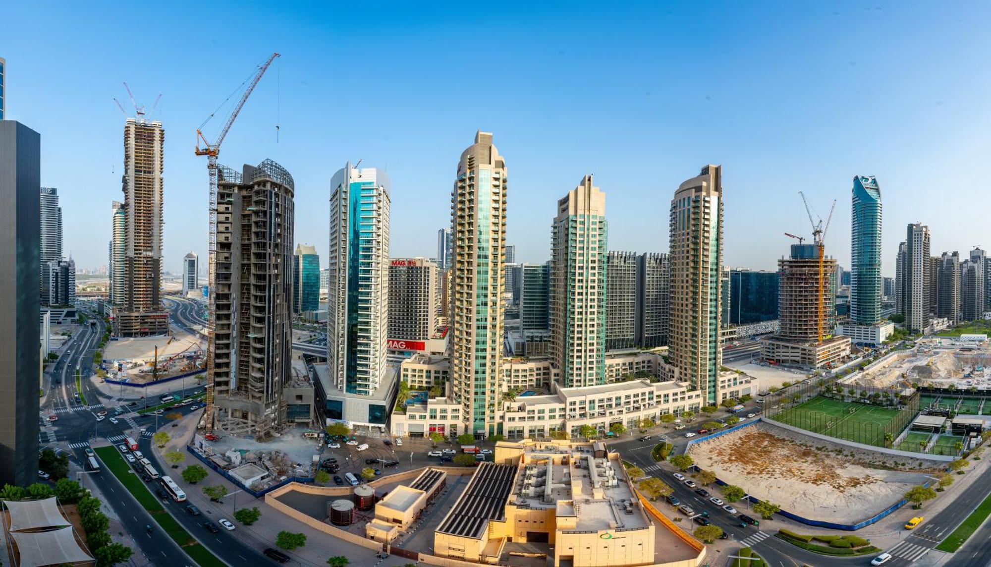 Luxury 1br, 5 Min Walk To Mall & Burj Khalifa, Sleep 1-4 Apartment