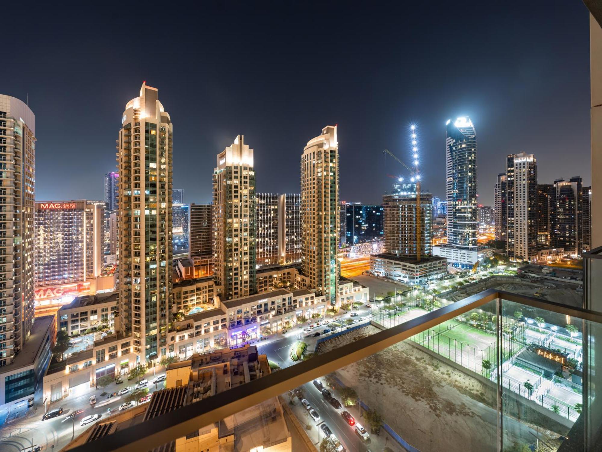 Luxury 1br, 5 Min Walk To Mall & Burj Khalifa, Sleep 1-4 Dubai