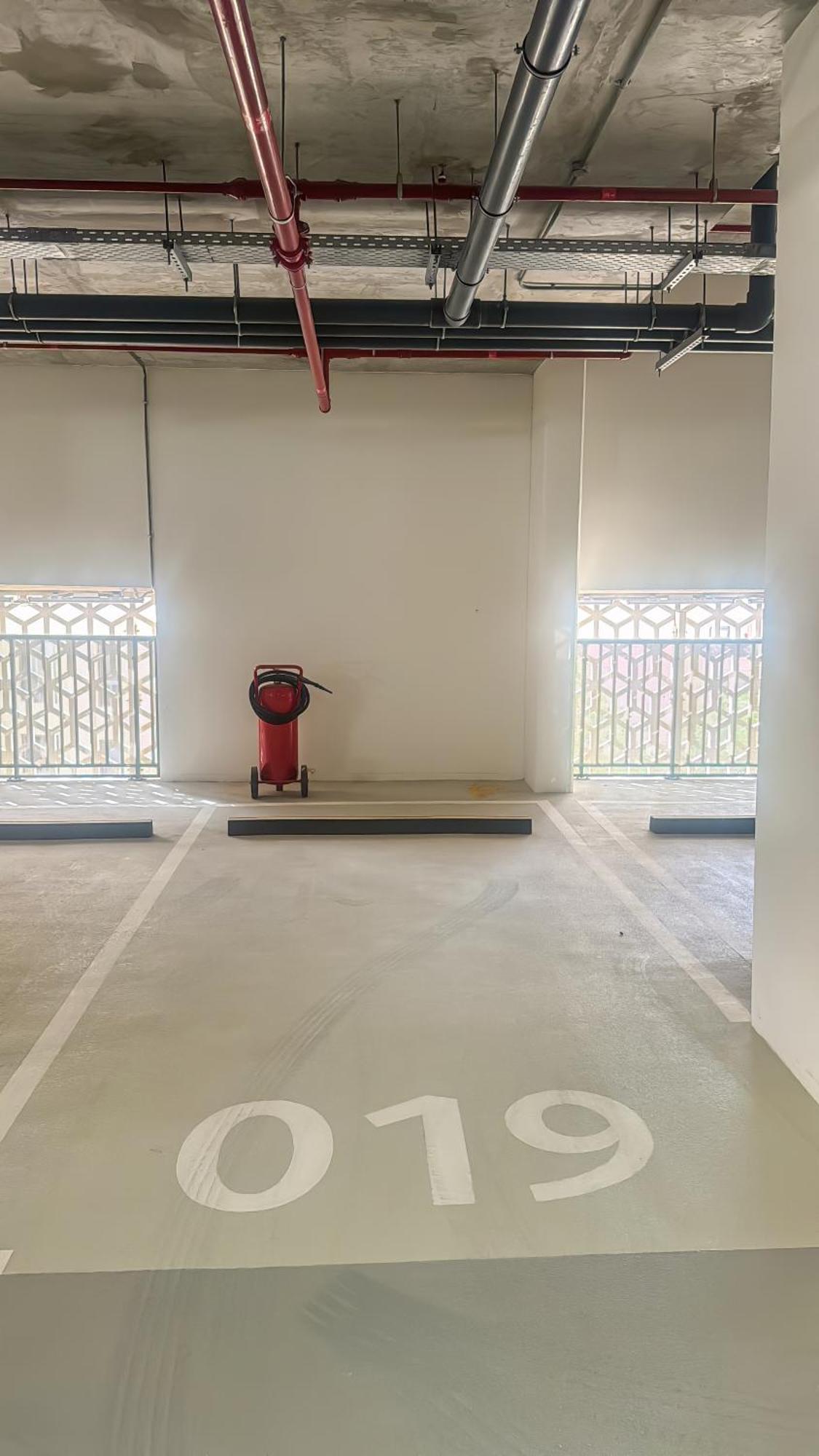 Luxury 1br, 5 Min Walk To Mall & Burj Khalifa, Sleep 1-4 Apartment Dubai